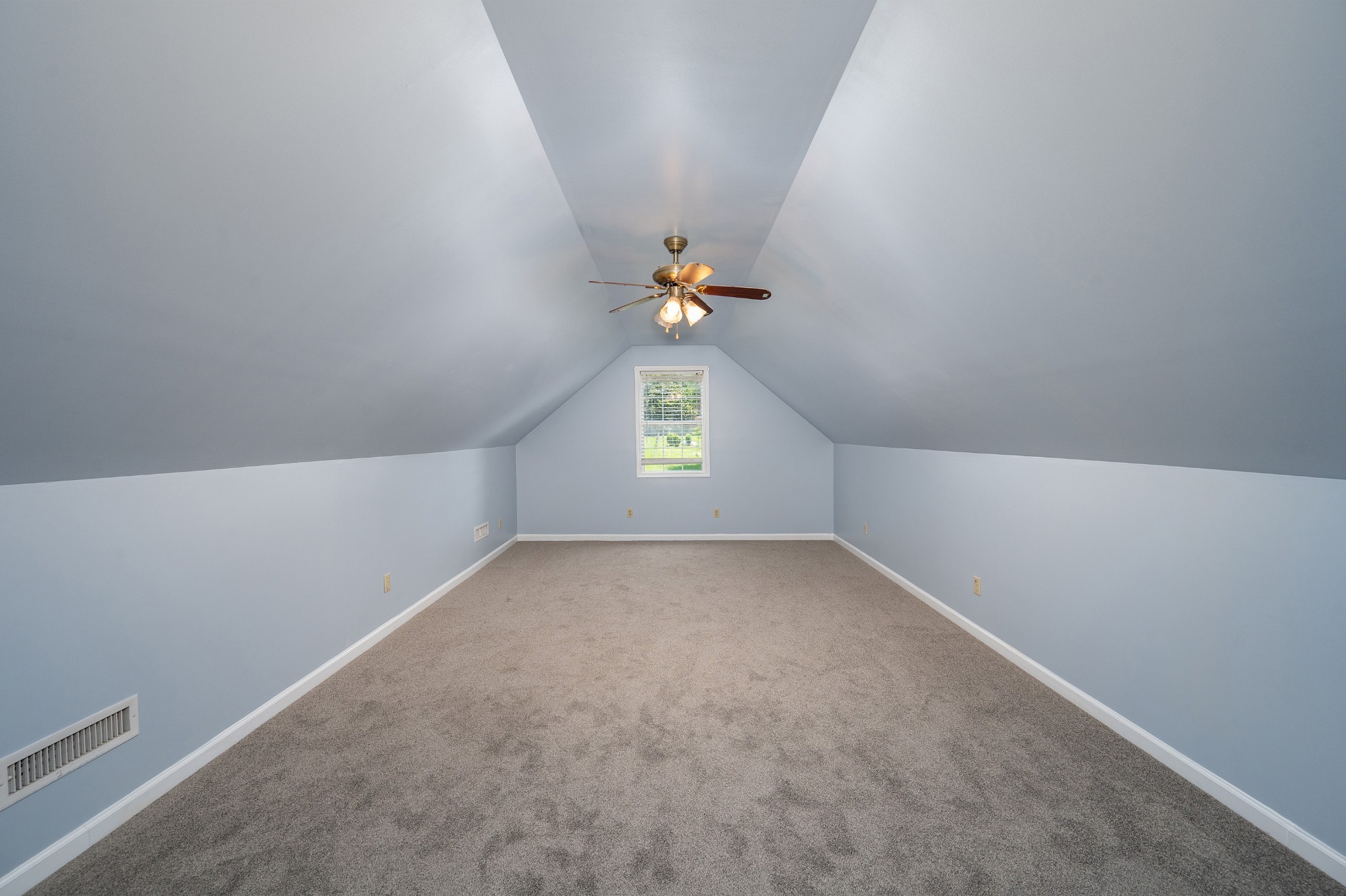 1212 Lake Rise Overlook Property Photo 24