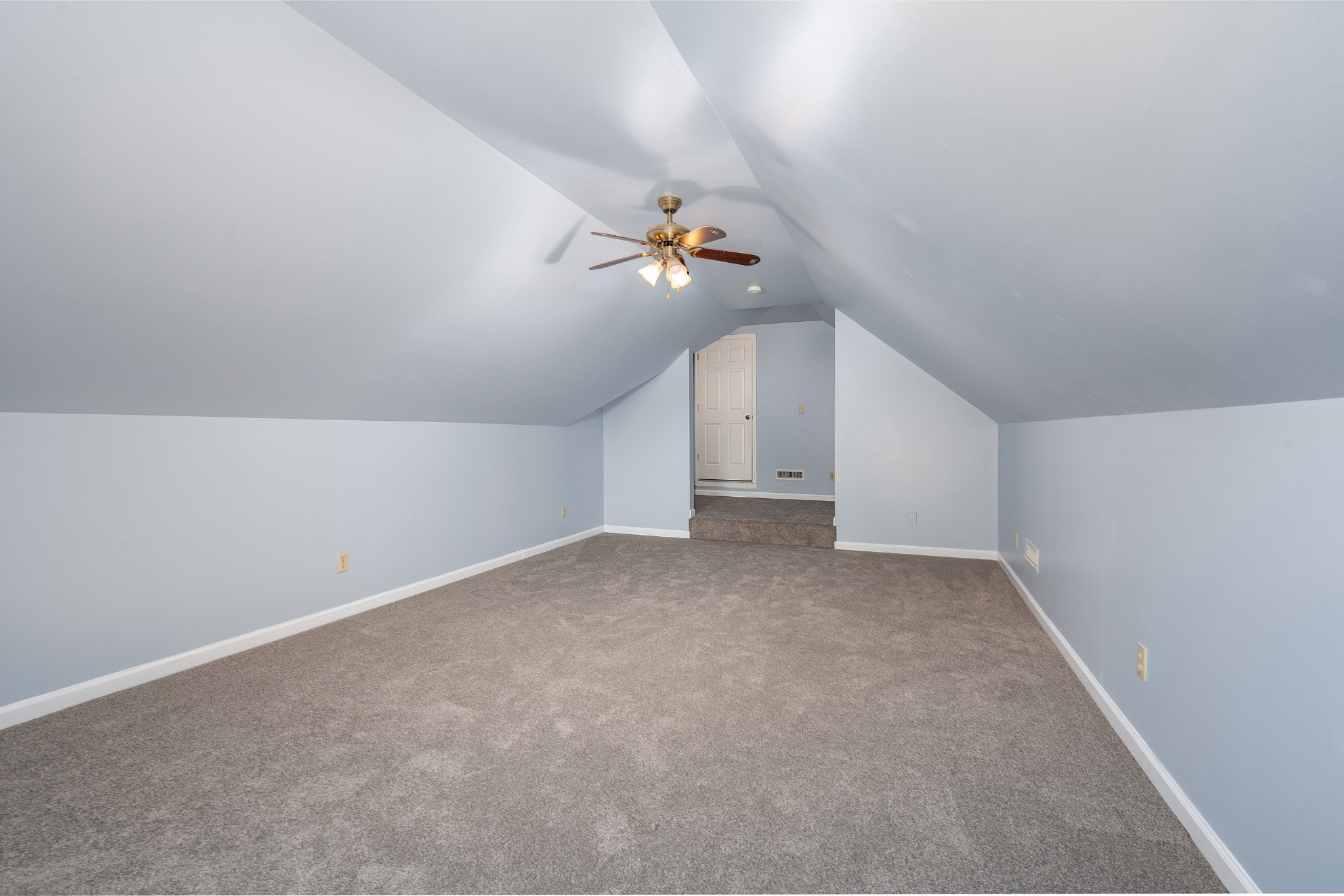1212 Lake Rise Overlook Property Photo 25