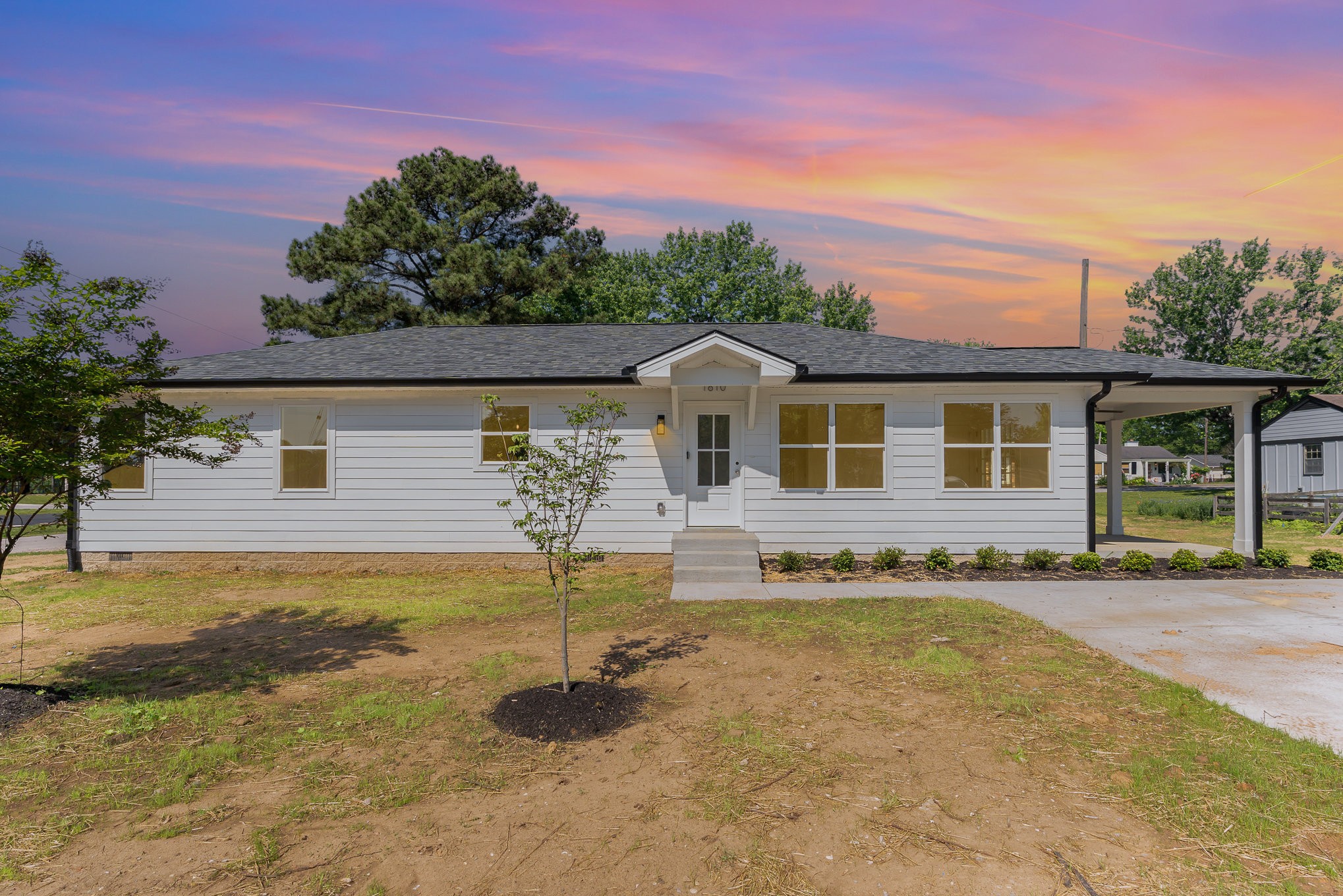 1610 Lawrence St Property Photo 16