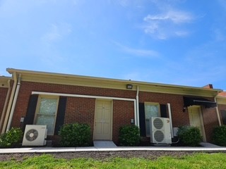 8122 Sawyer Brown Rd Property Photo 1