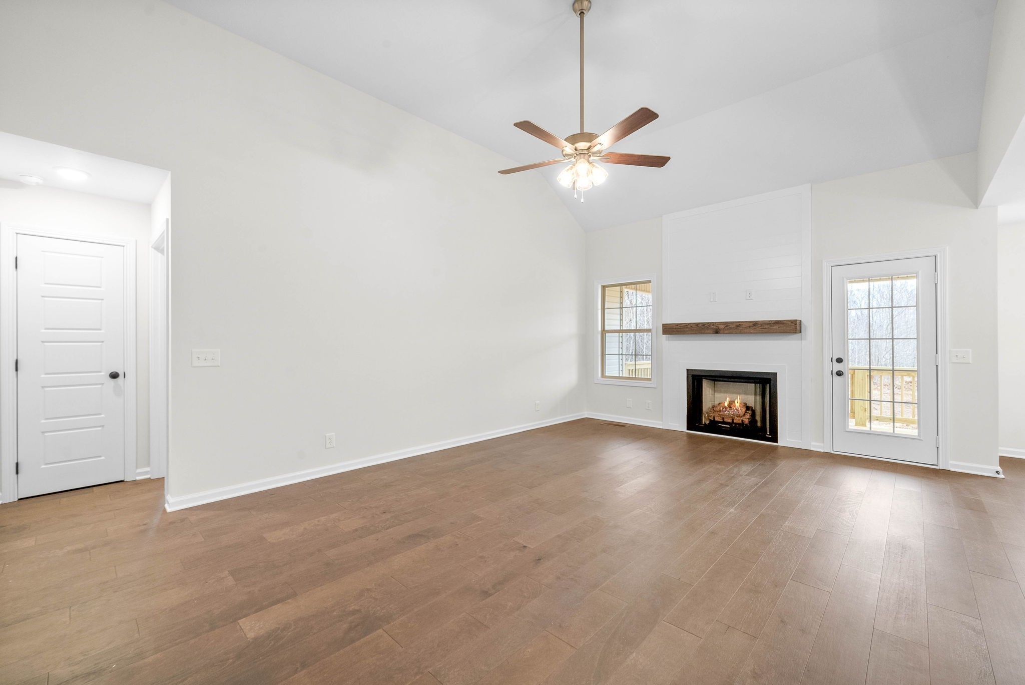 613 Liberty Park Property Photo 8