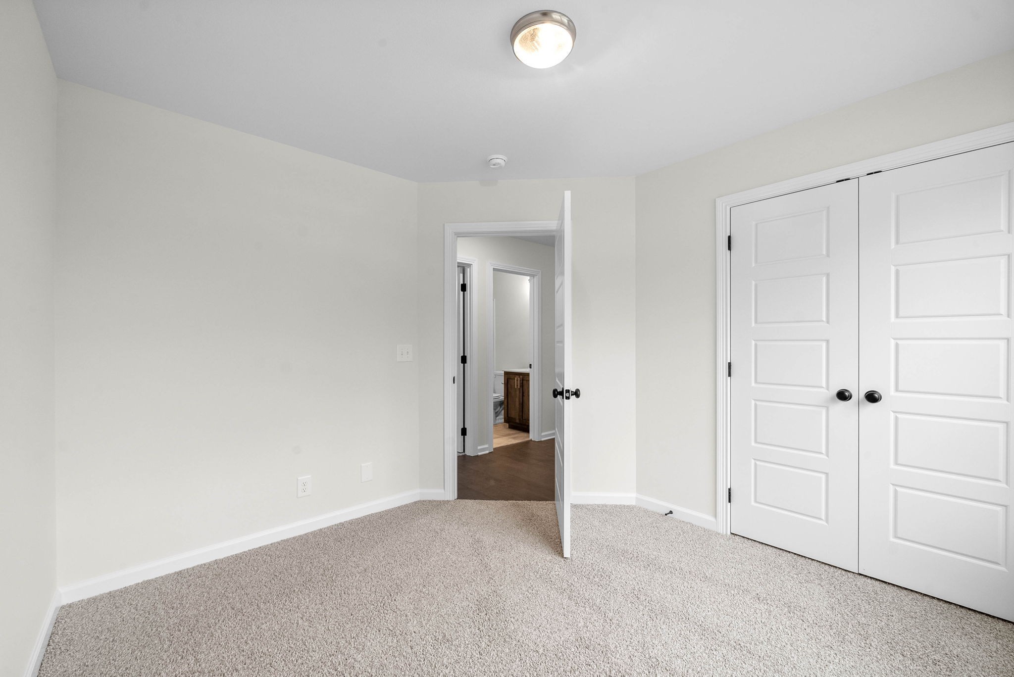 613 Liberty Park Property Photo 27