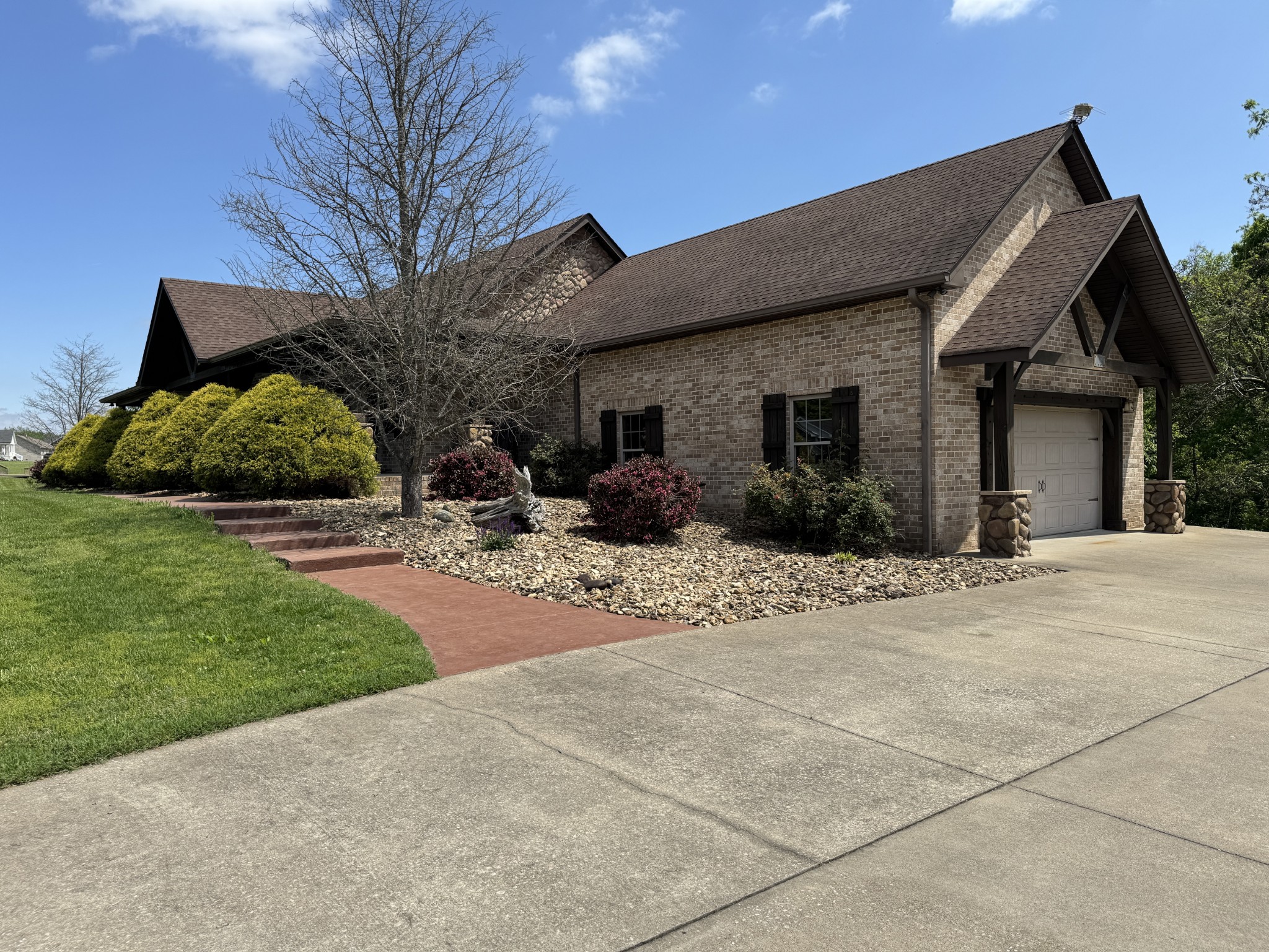 375 Autumn Ridge Ln Property Photo 1