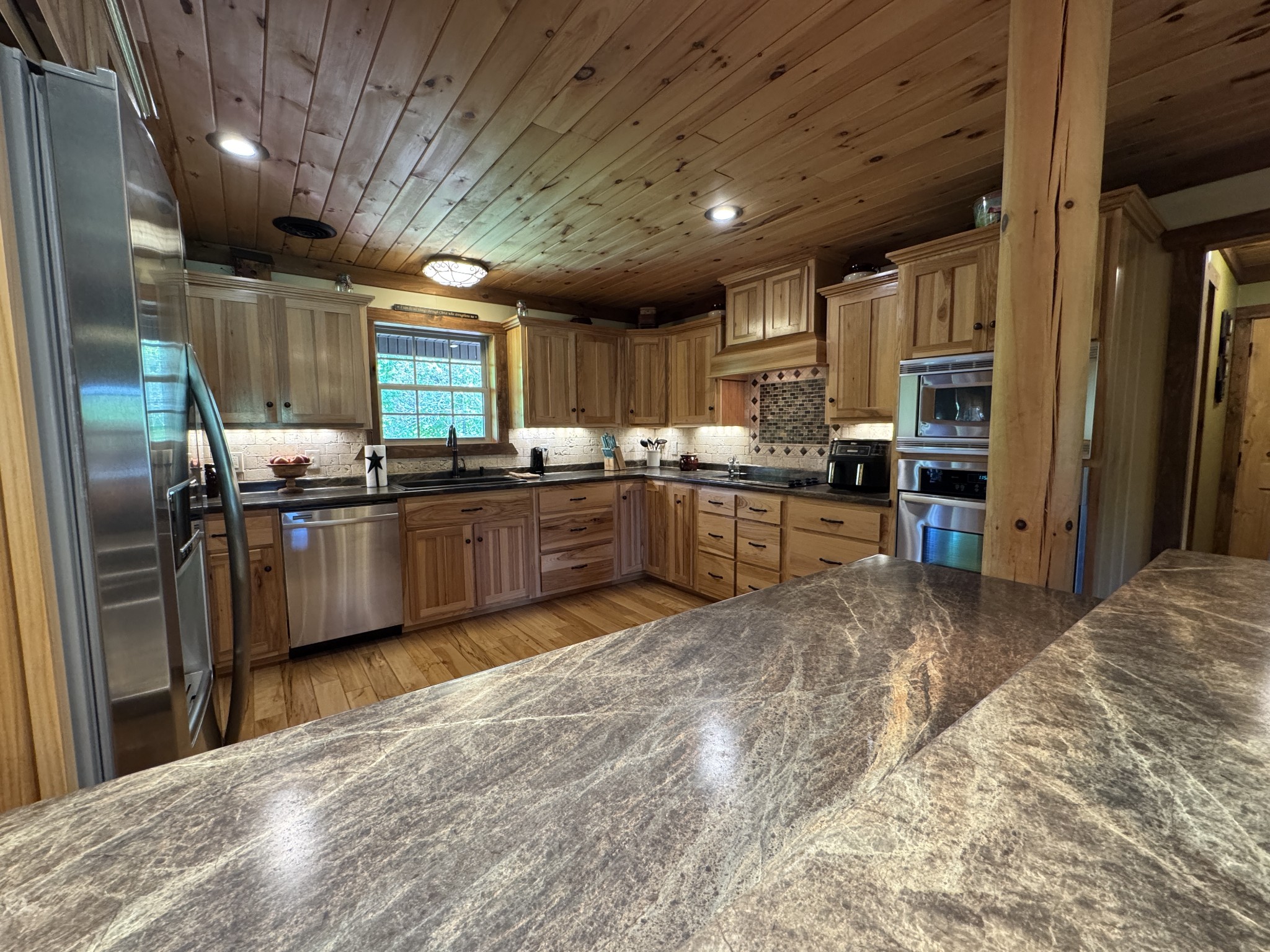 375 Autumn Ridge Ln Property Photo 6