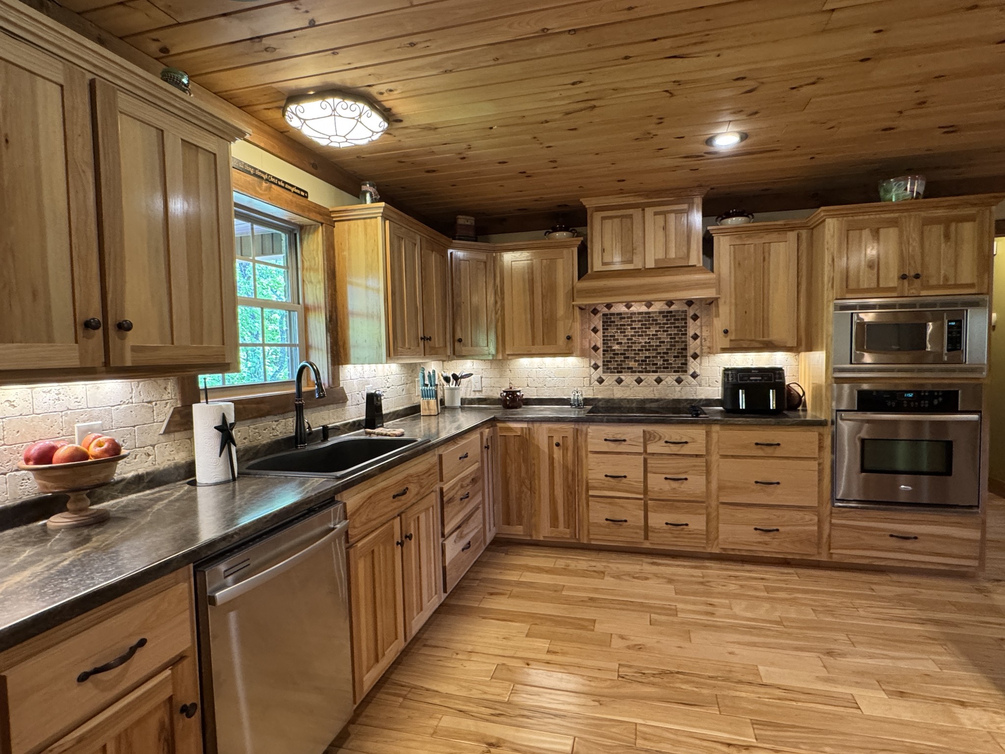 375 Autumn Ridge Ln Property Photo 9