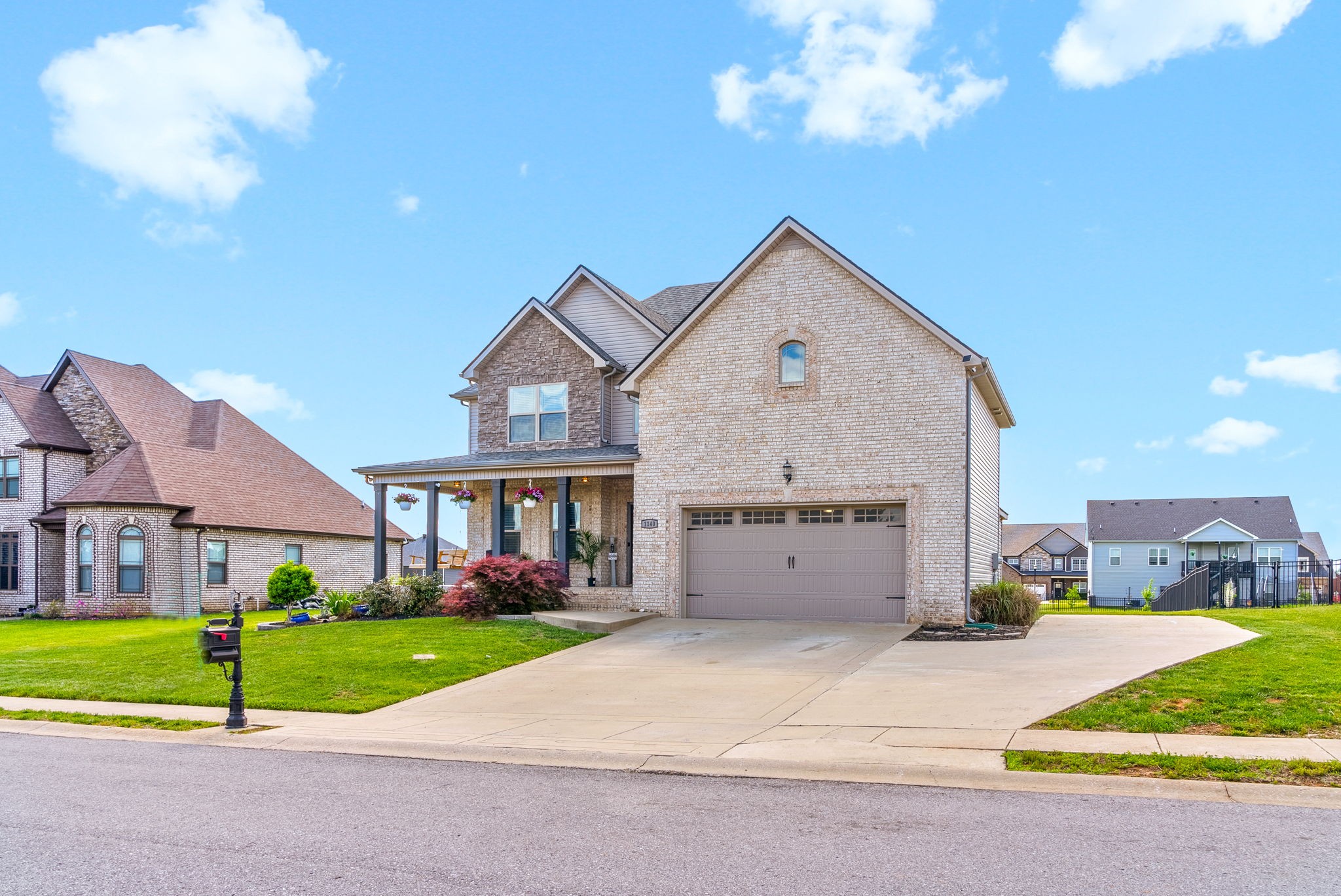 1140 Upland Terrace Property Photo 4