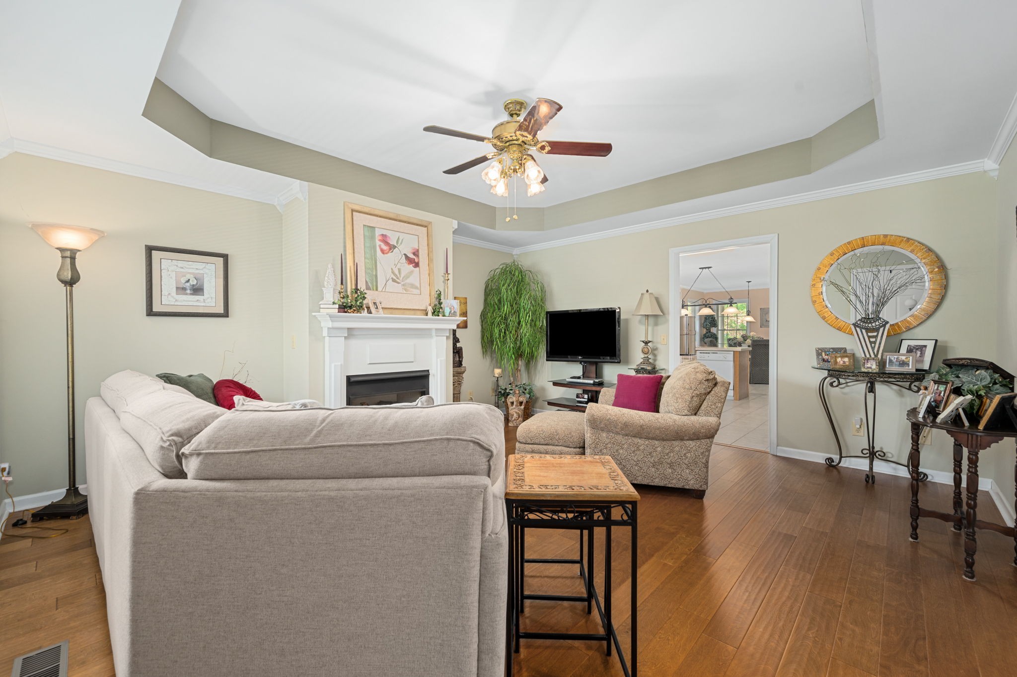 806 Forrest Dr Property Photo 5