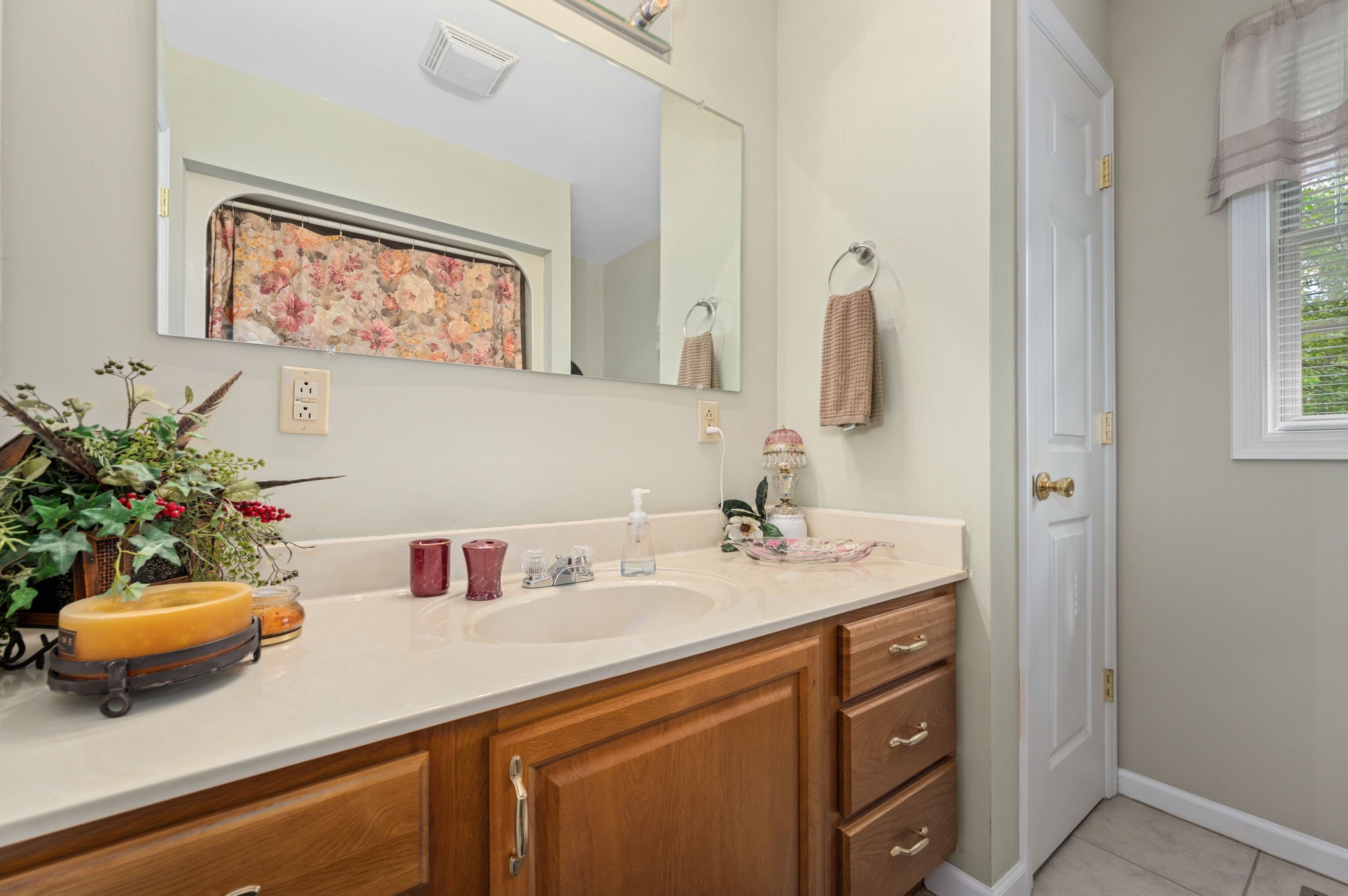 806 Forrest Dr Property Photo 17