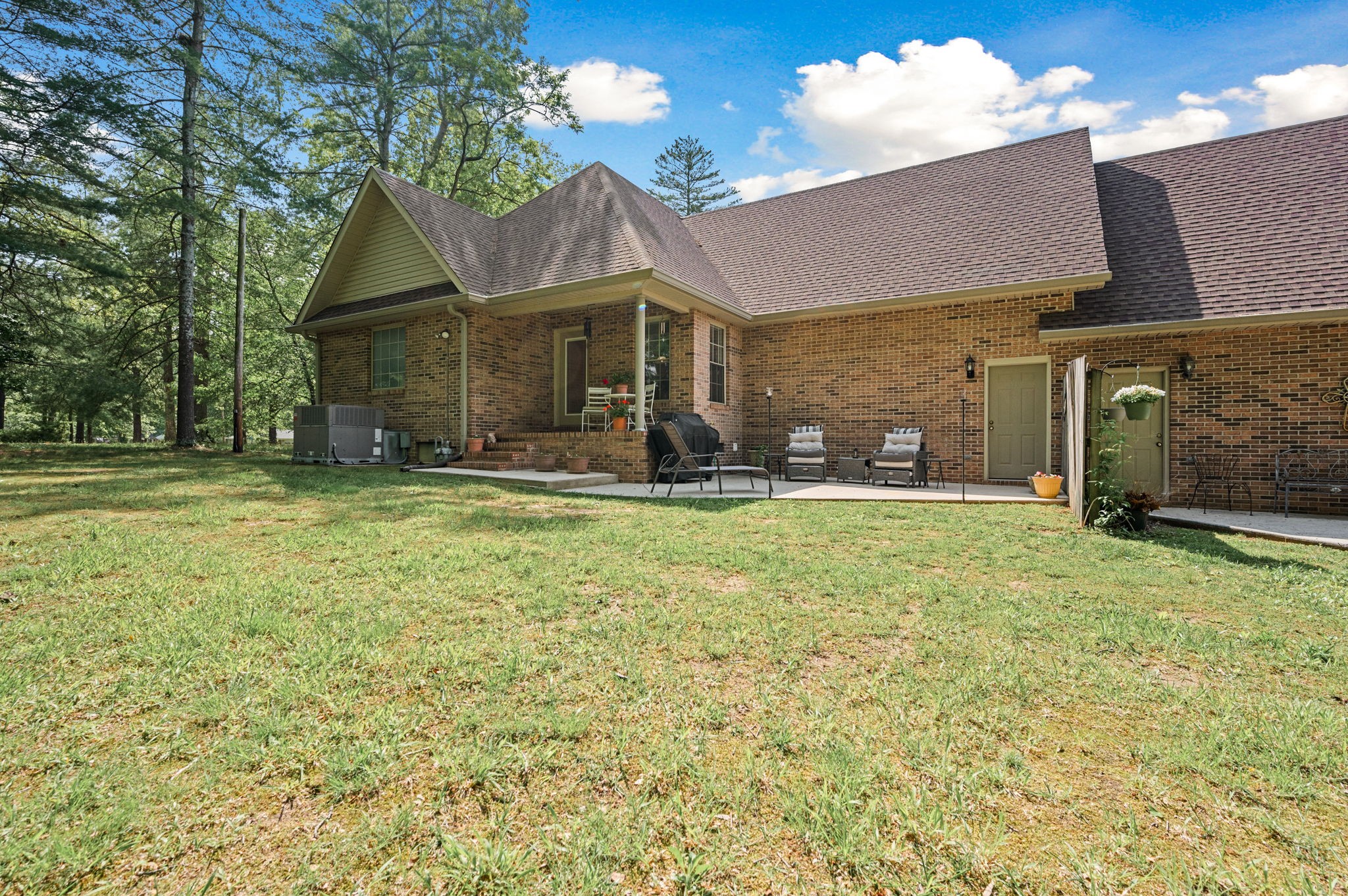 806 Forrest Dr Property Photo 32