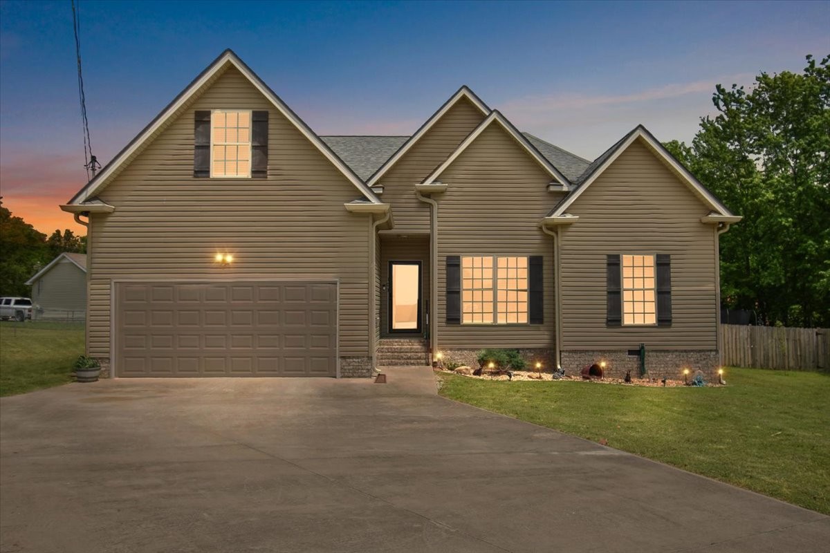 103 Bush Cir Property Photo 1