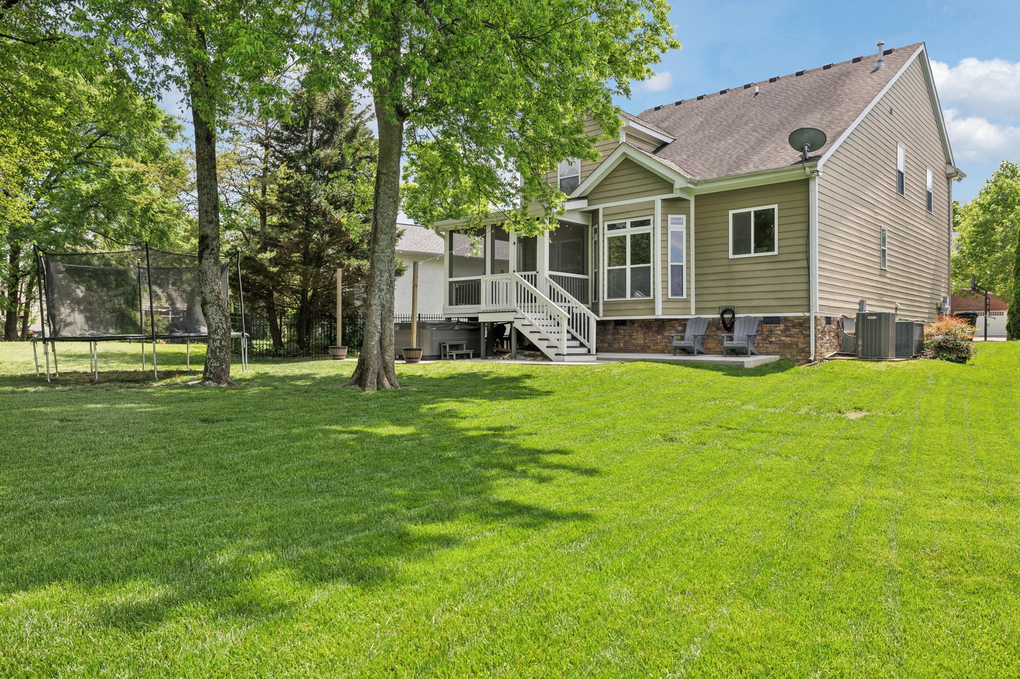 5028 Burke Trl Property Photo 4