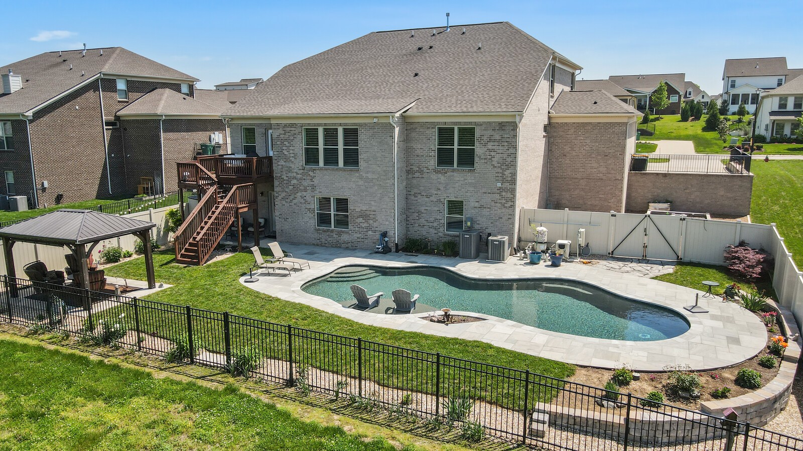 1108 Brixworth Dr Property Photo 2