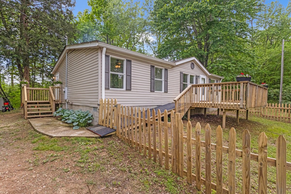 835 Harris Rd Property Photo 15