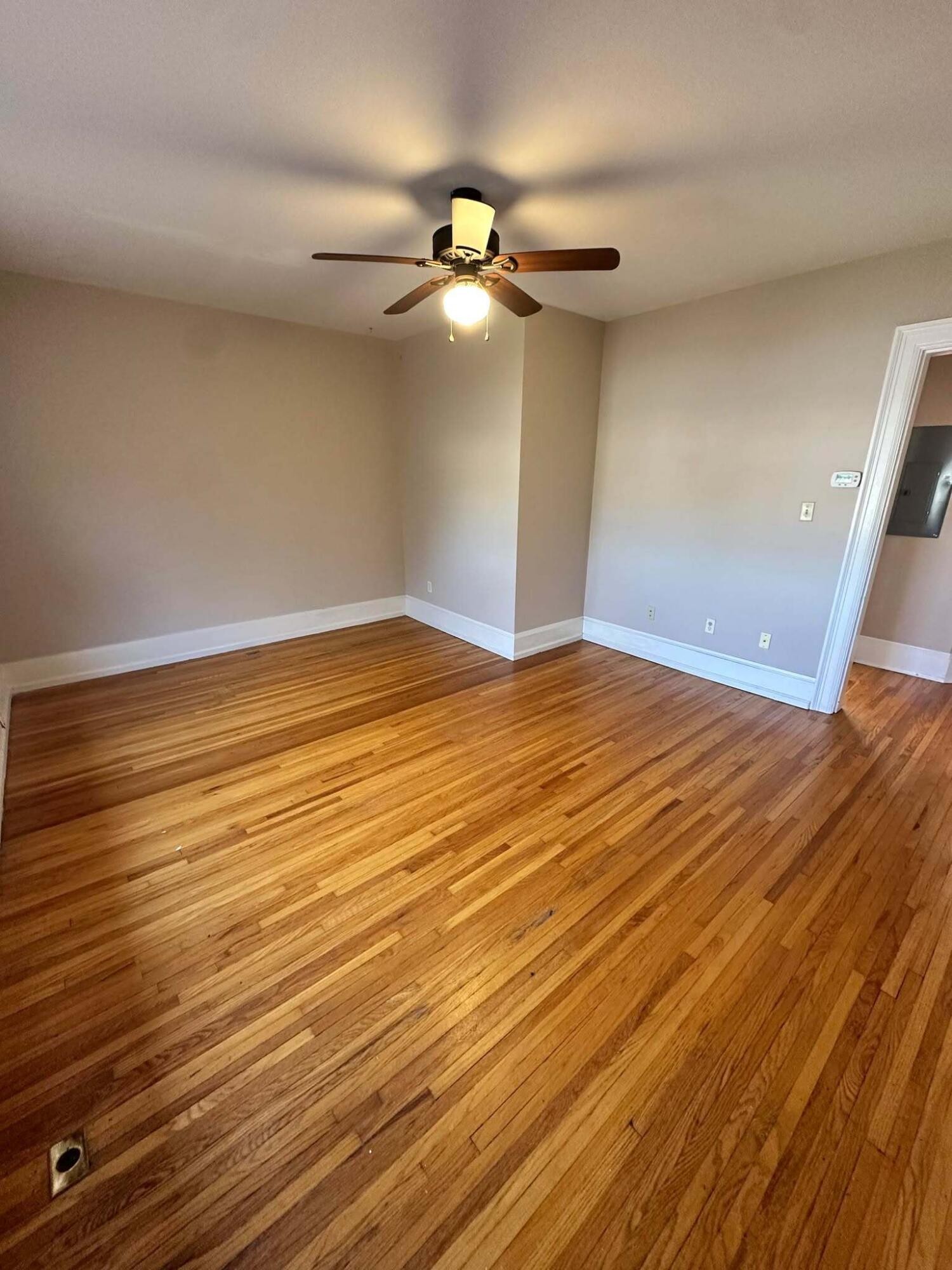 1400 Duncan Avenue Property Photo 2