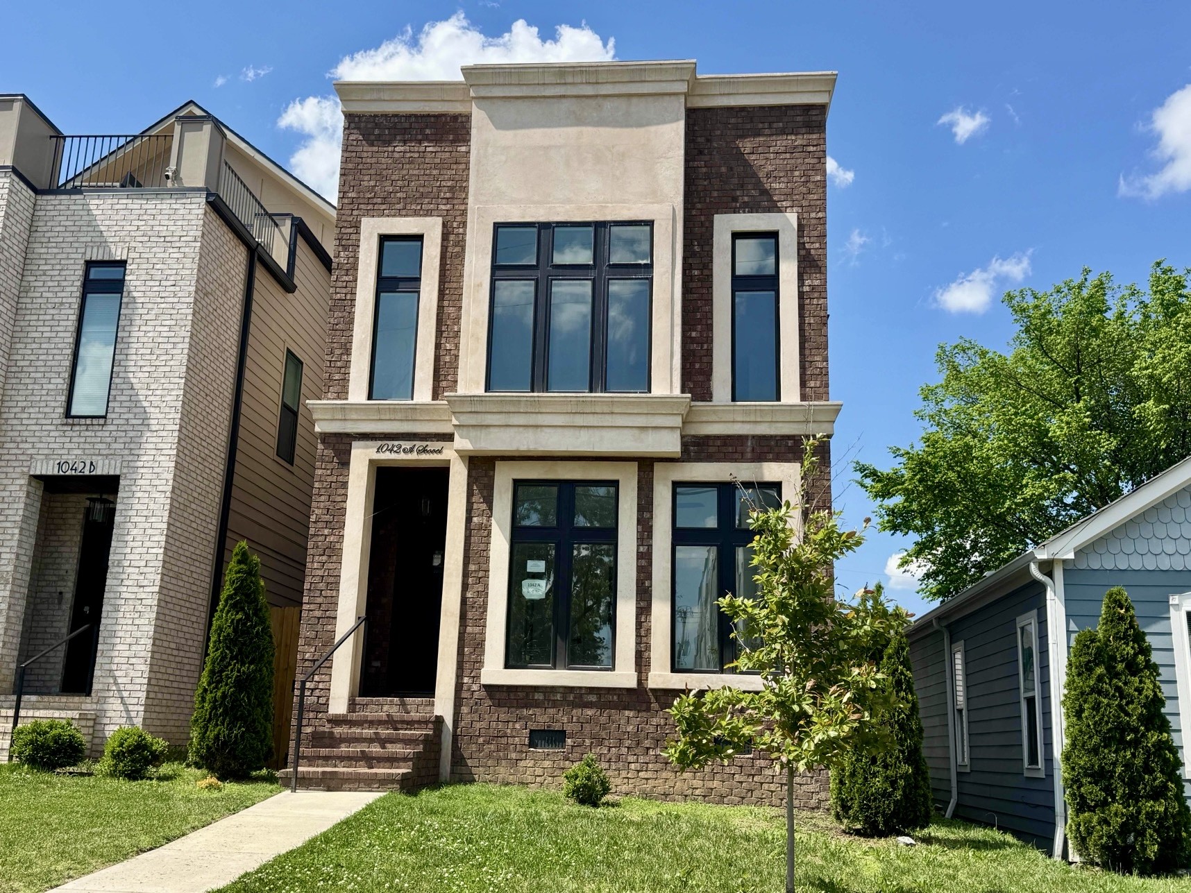 1042 Scovel St Property Photo