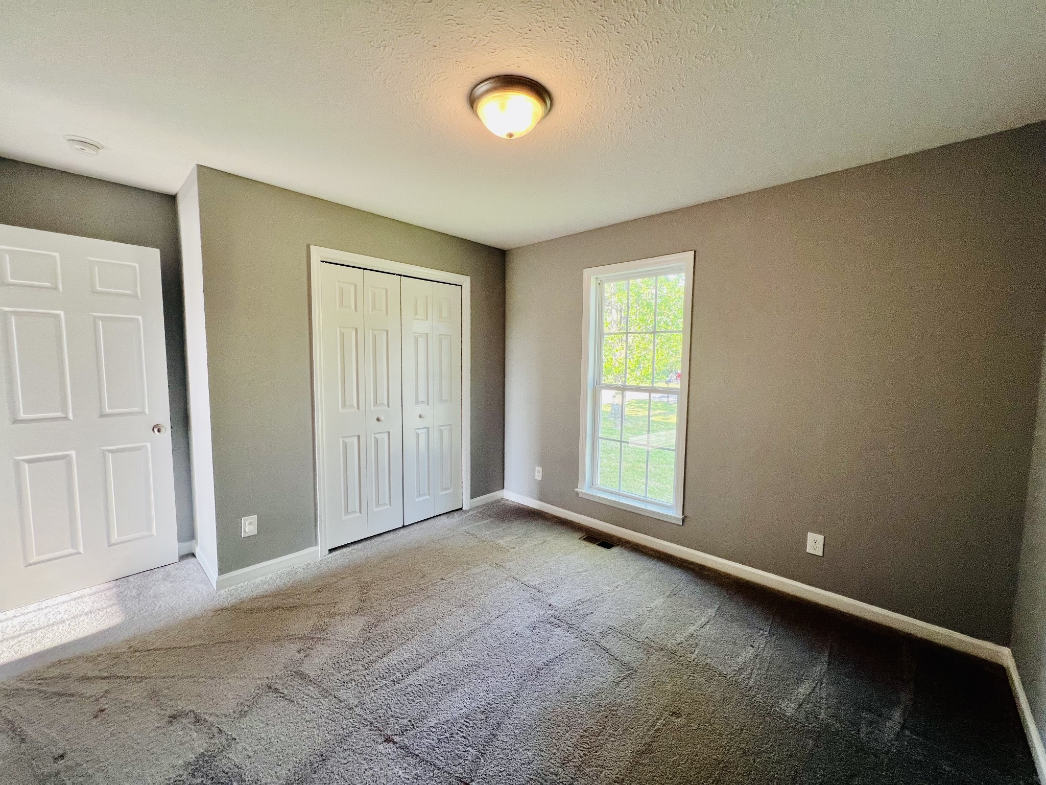 3 Chapman Ln Property Photo 17