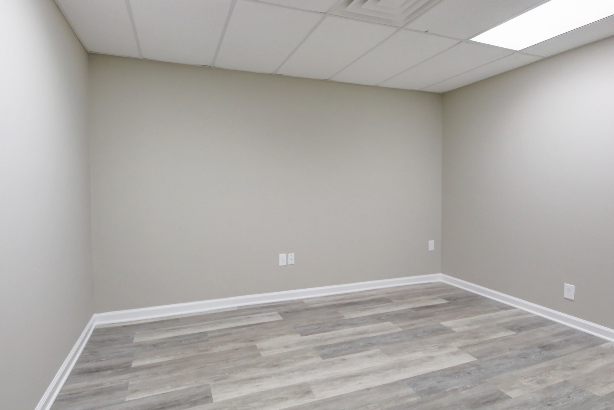 1017 S Riverside Dr Suite 221 Property Photo 32