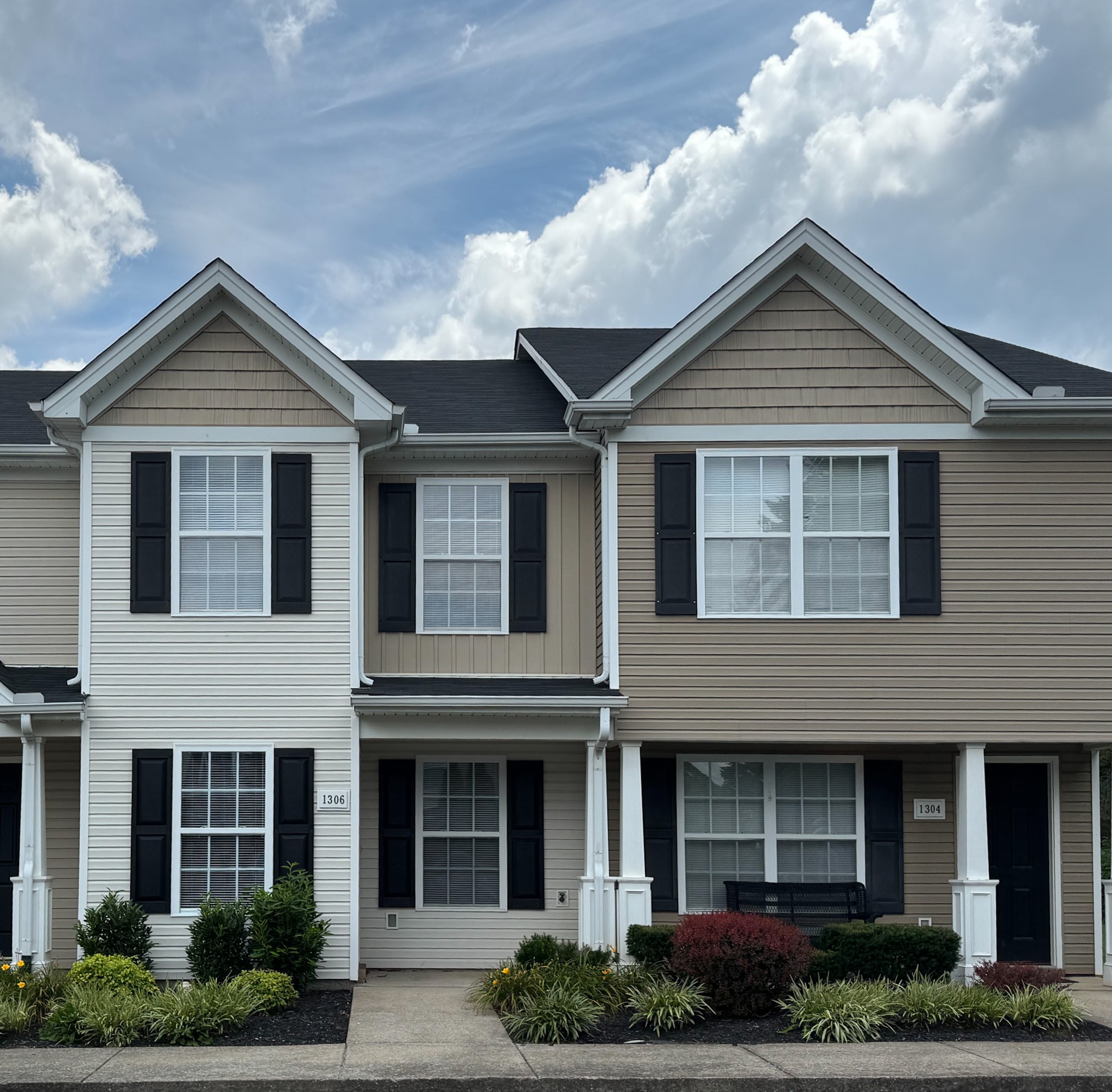 1306 Vermont Ct Property Photo 1