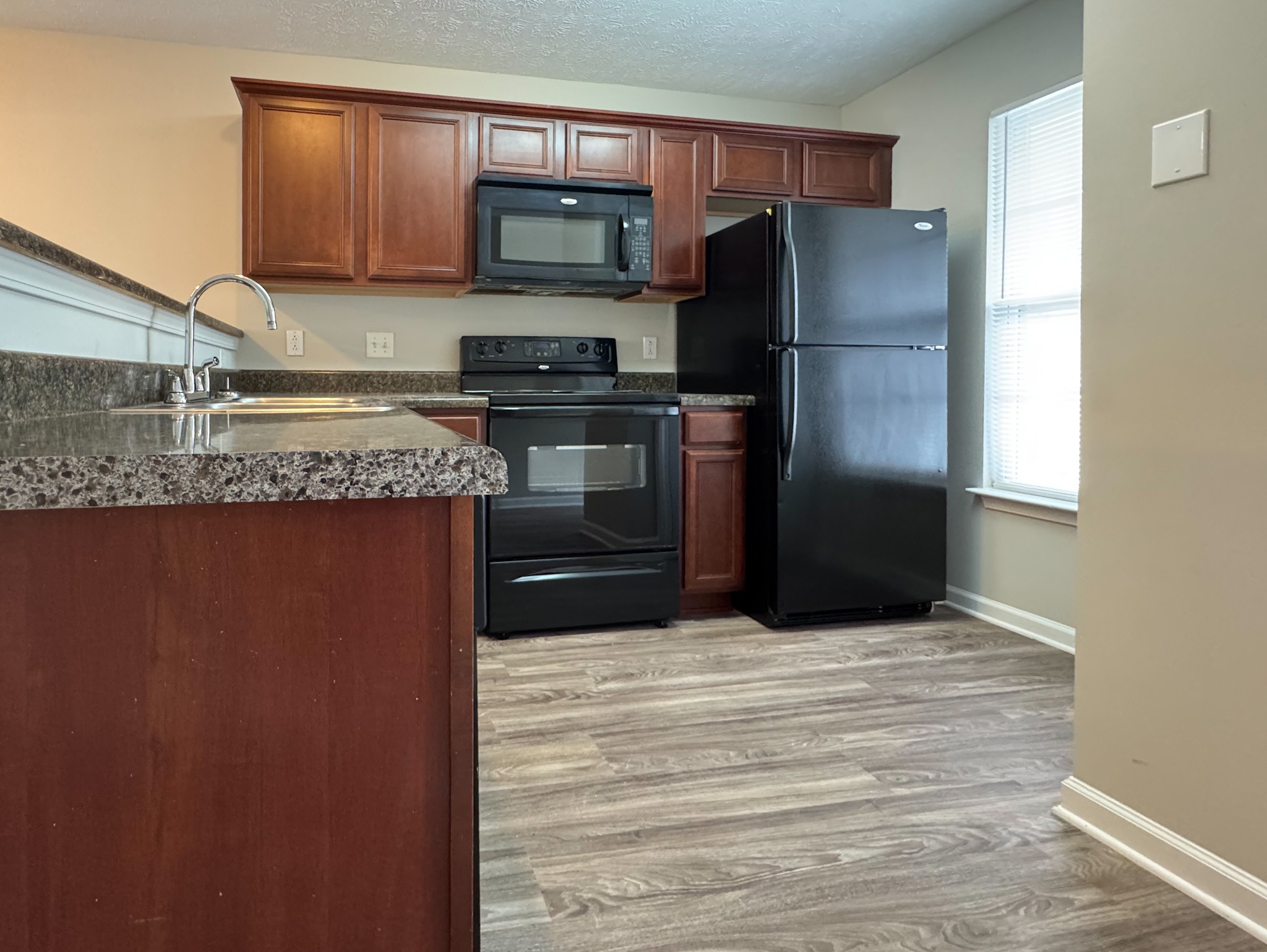 1306 Vermont Ct Property Photo 5