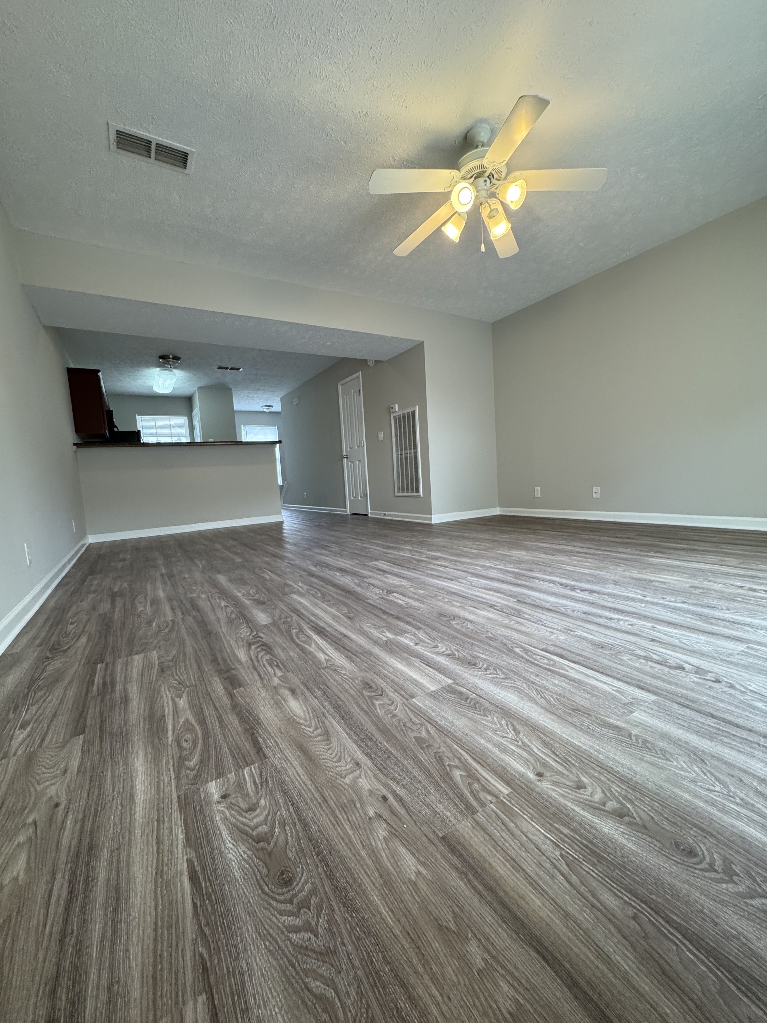 1306 Vermont Ct Property Photo 8