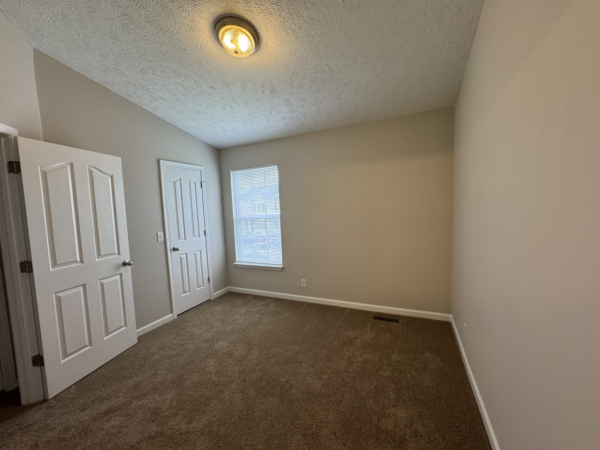 1306 Vermont Ct Property Photo 12