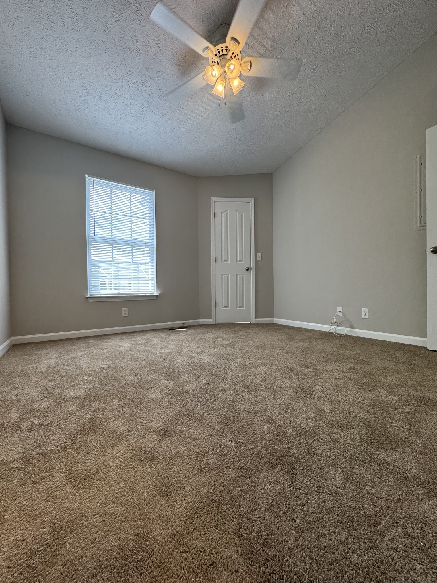 1306 Vermont Ct Property Photo 16
