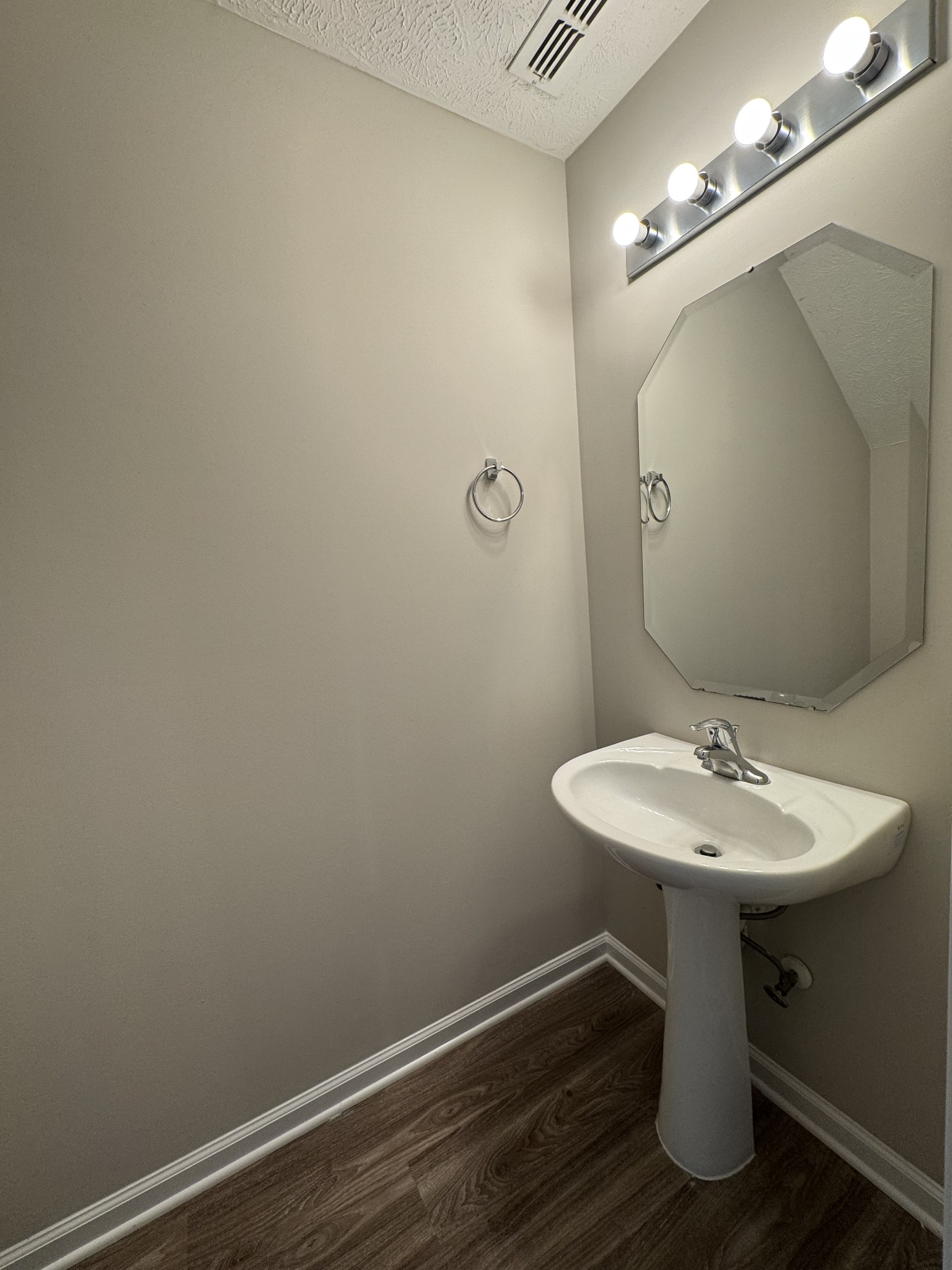 1306 Vermont Ct Property Photo 23