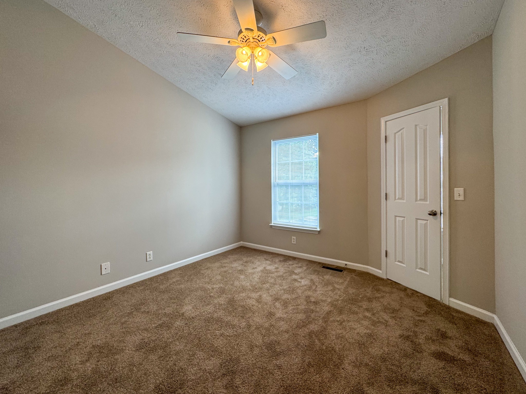 1306 Vermont Ct Property Photo 28