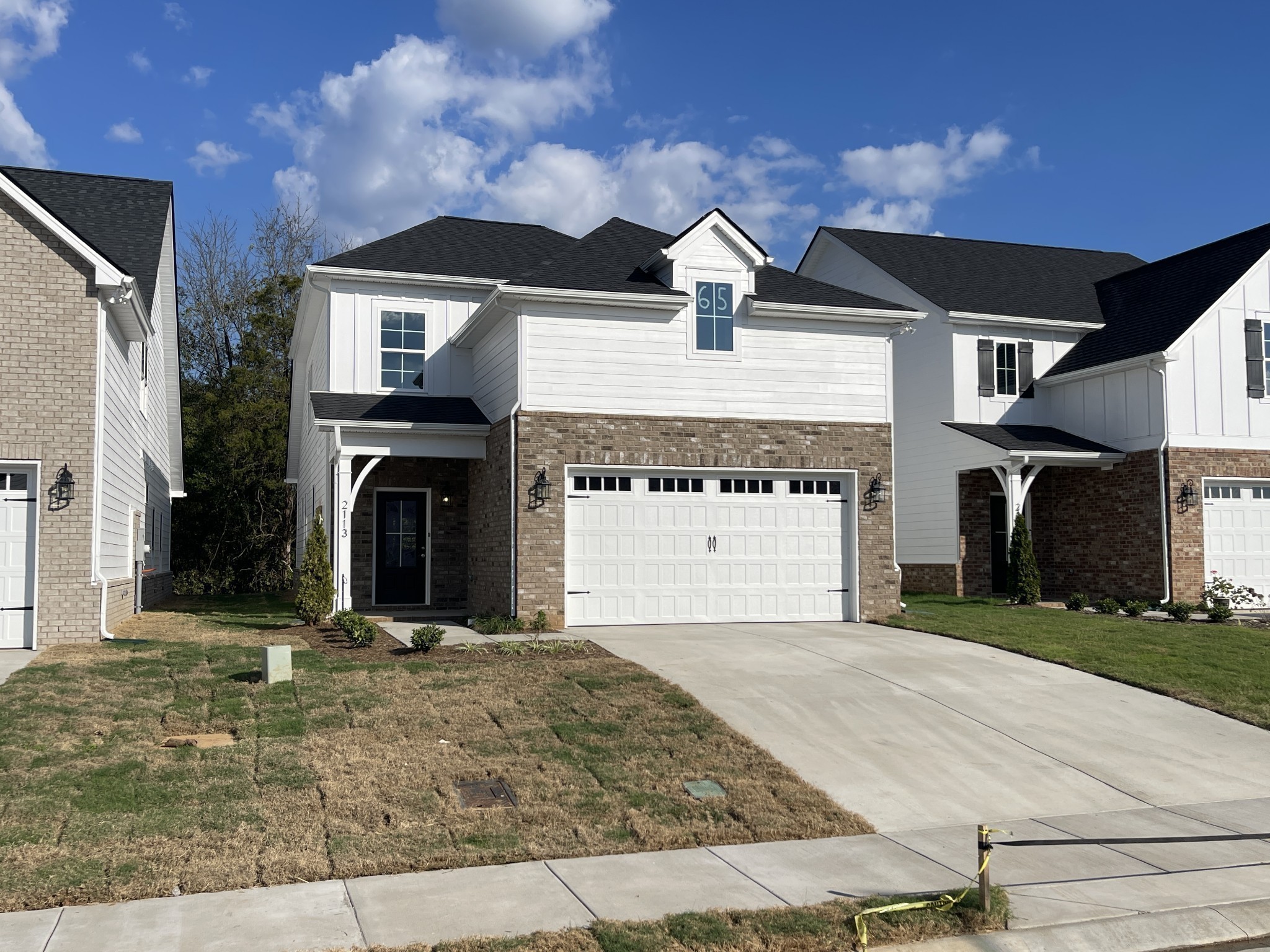2207 Barringer Ln Property Photo 2