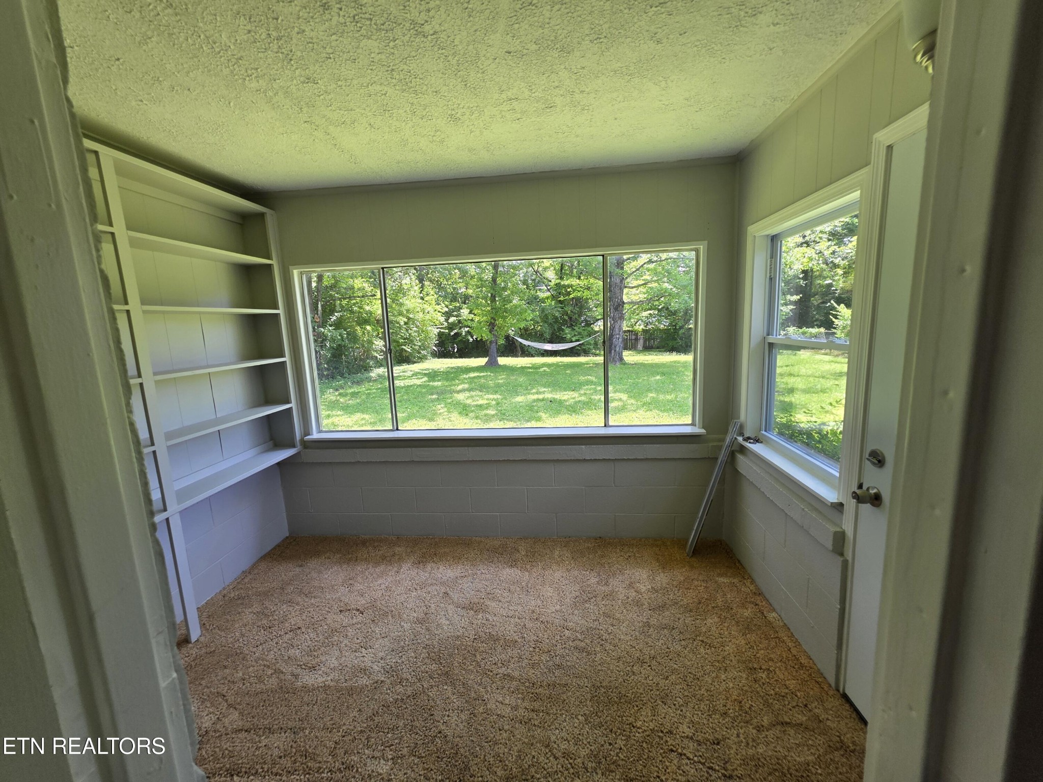 103 S Purdue Ave Property Photo 10