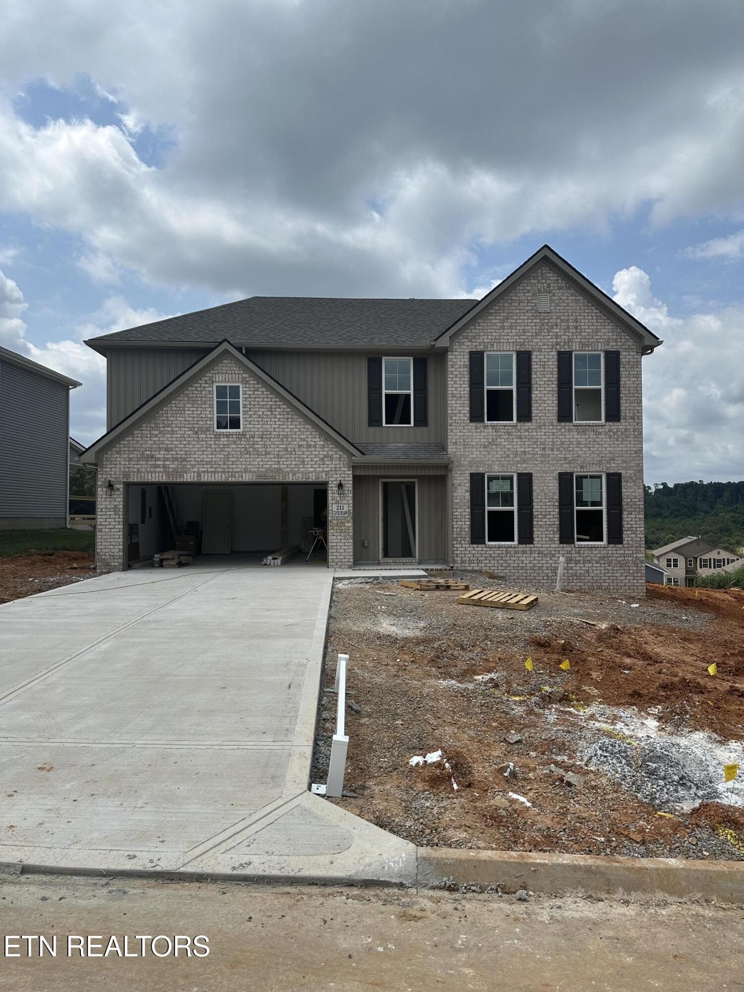 211 Clover Meadow Lane Property Photo 1