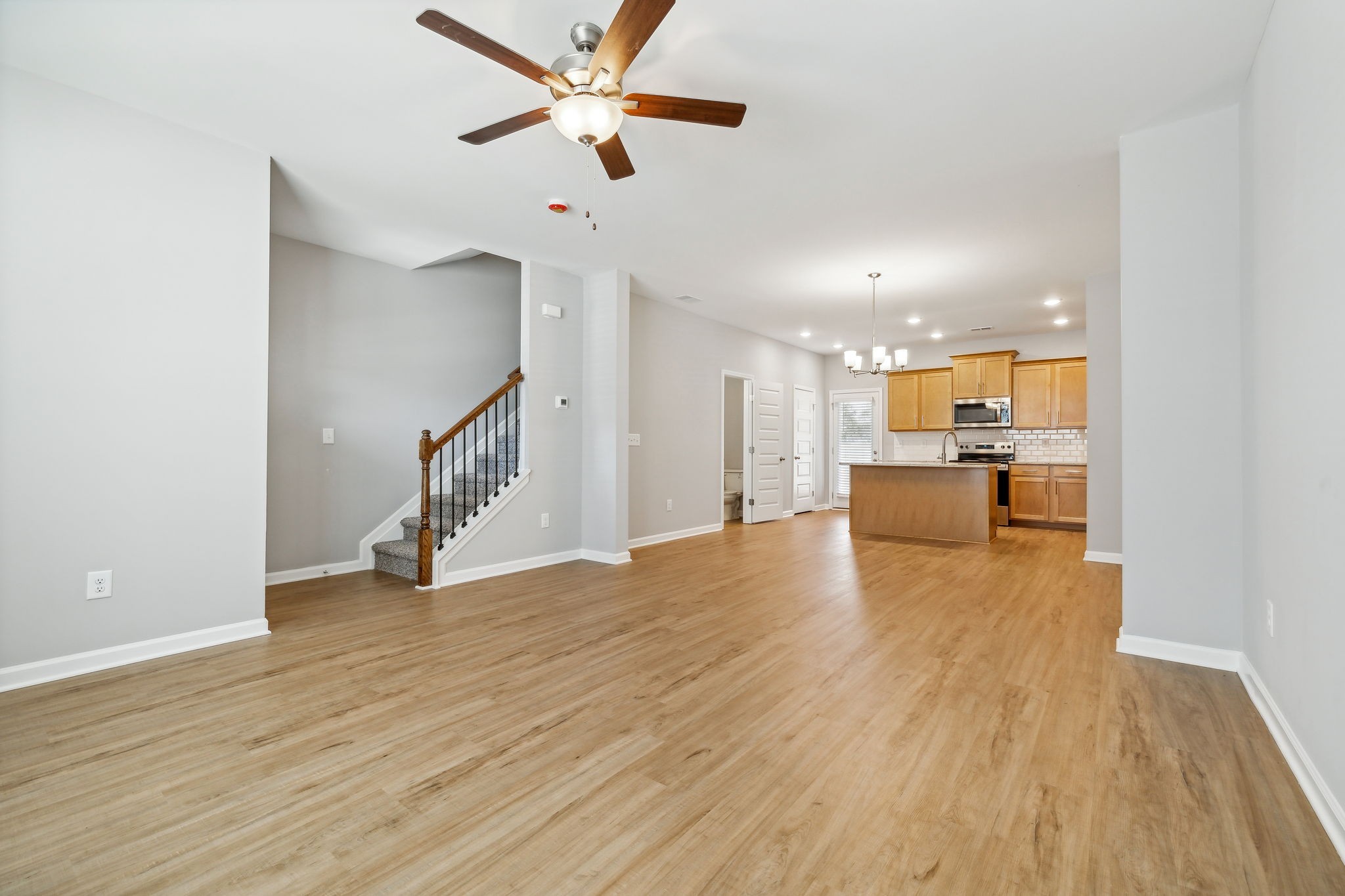 121 Floyd Jct Property Photo 4