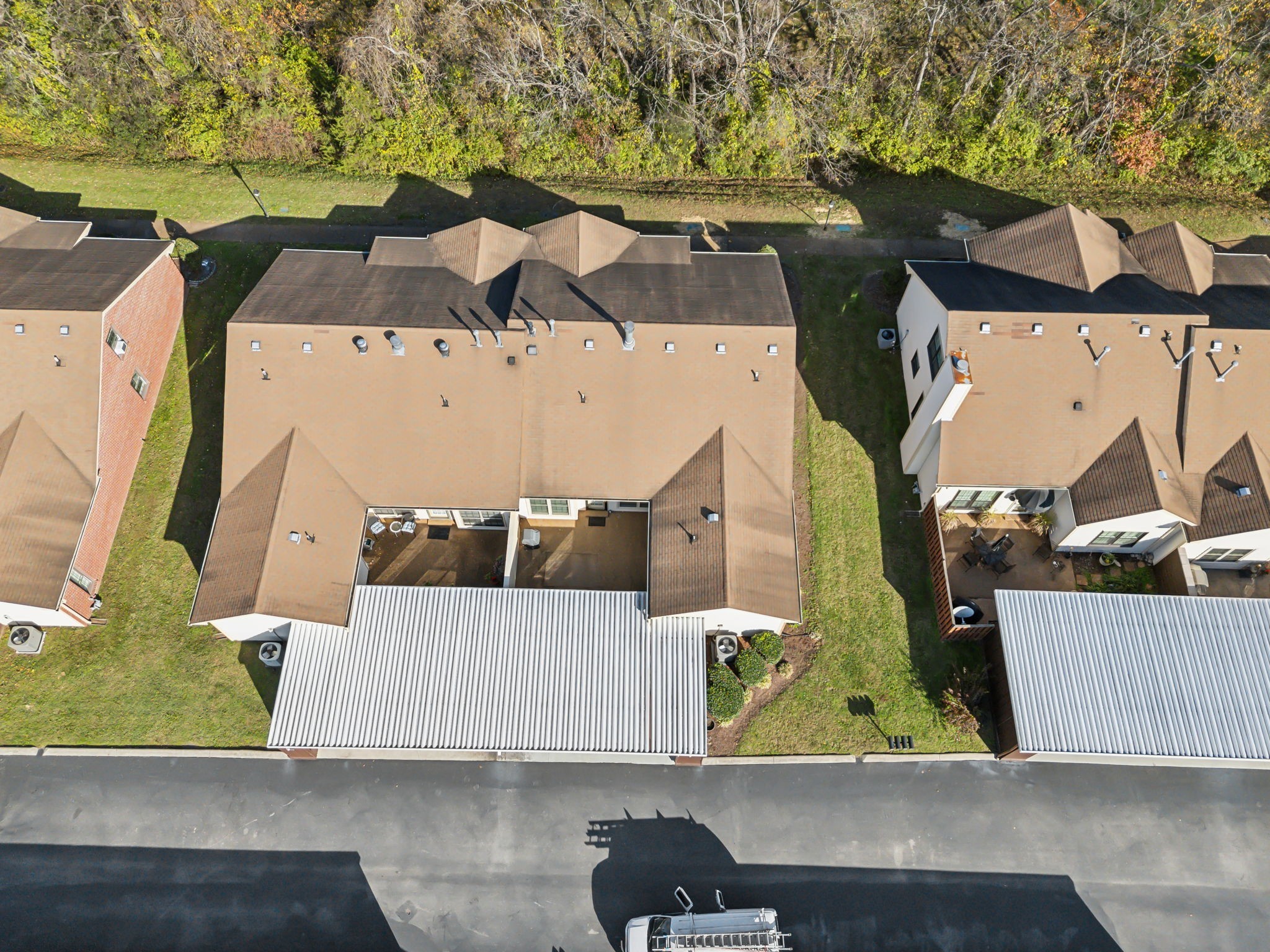 8508 Sawyer Brown Rd Property Photo 37