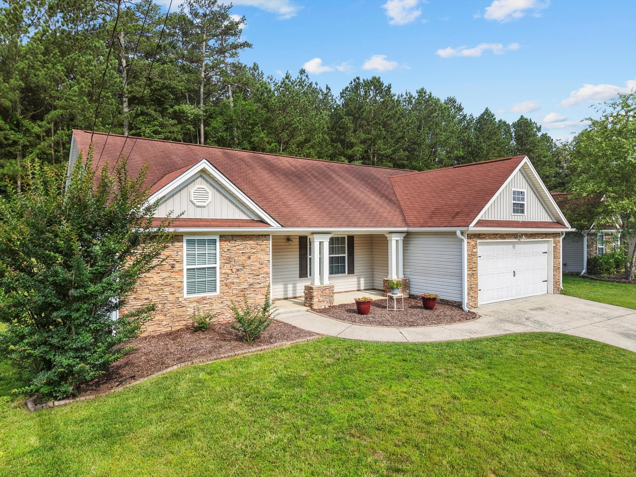 1038 Colony Circle Property Photo
