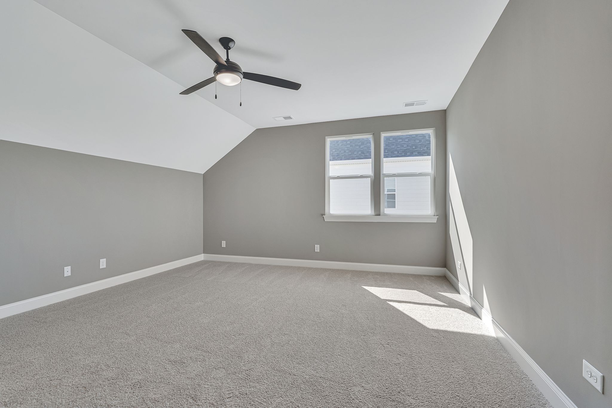 7609 Danswerk Dr Property Photo 32