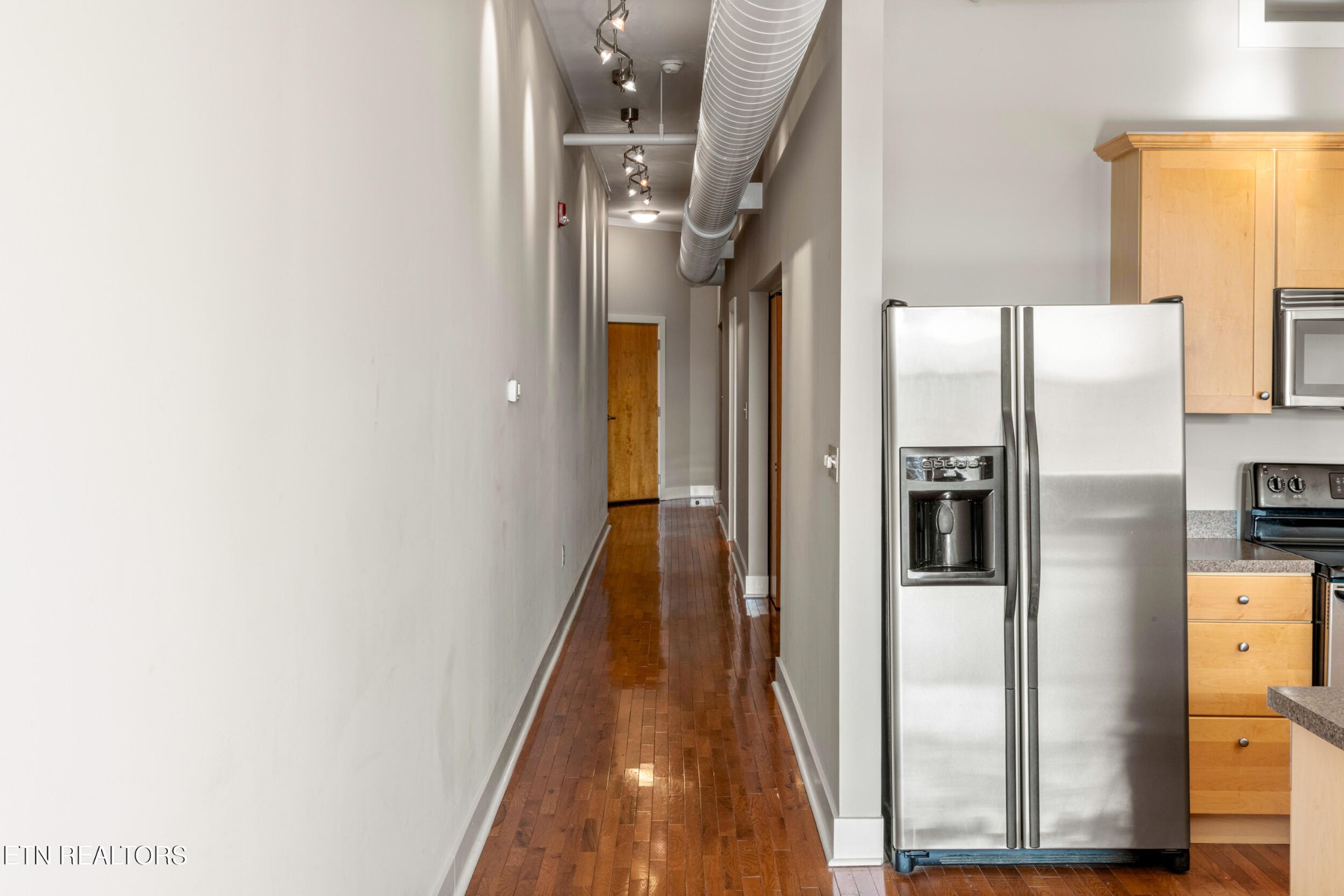 418 S Gay St Property Photo 11