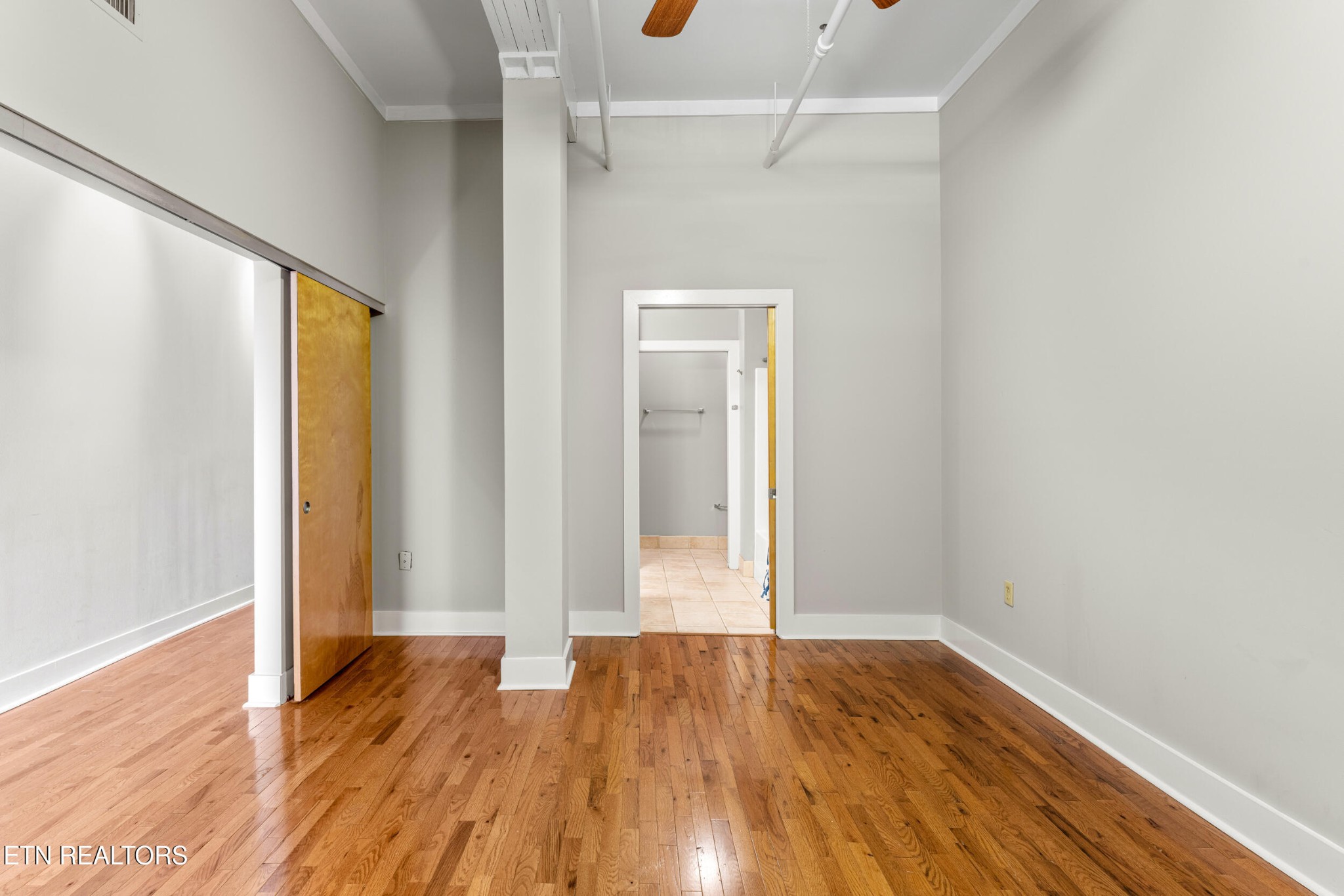 418 S Gay St Property Photo 17