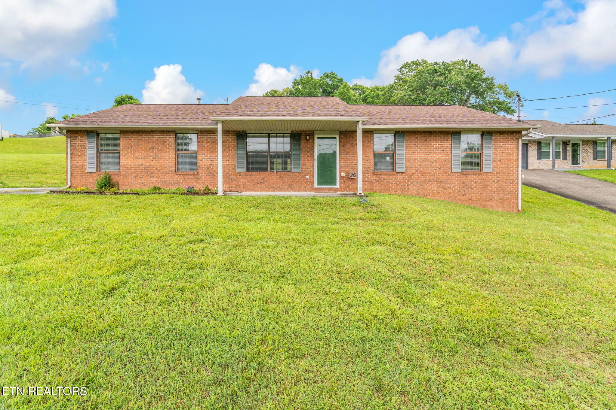 4926 Stewart Ridge Rd Property Photo 1