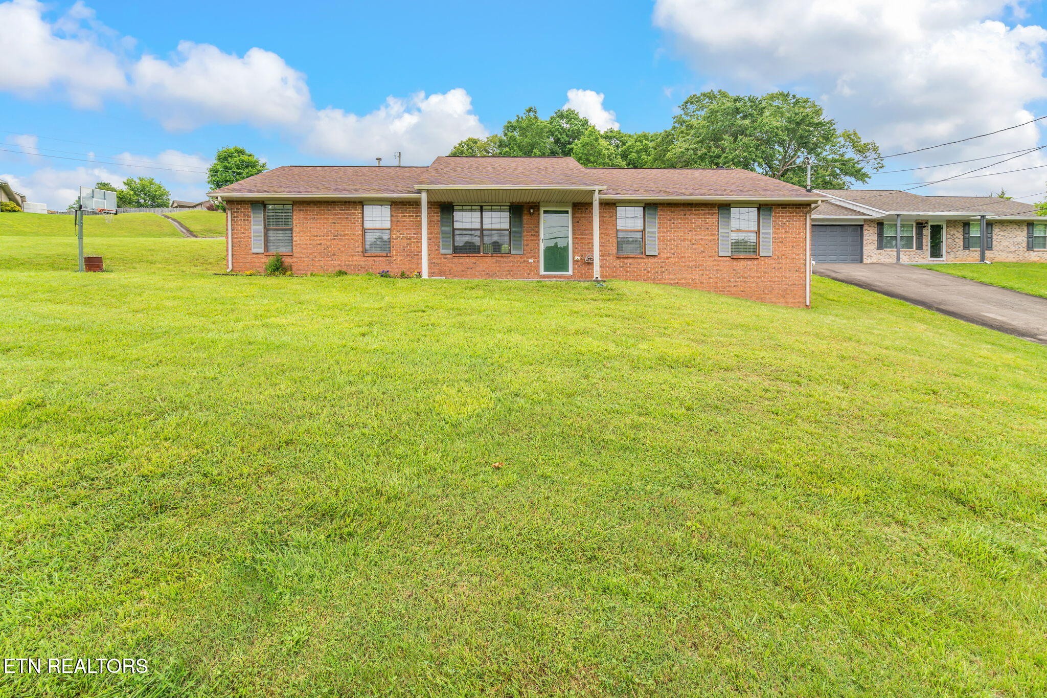 4926 Stewart Ridge Rd Property Photo 2