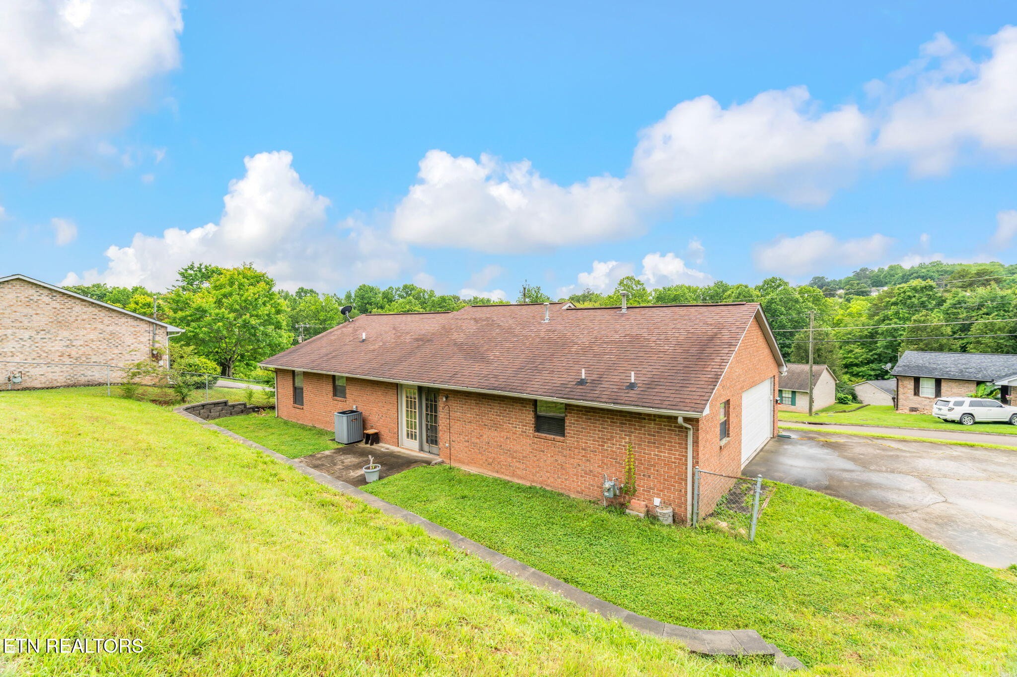 4926 Stewart Ridge Rd Property Photo 3