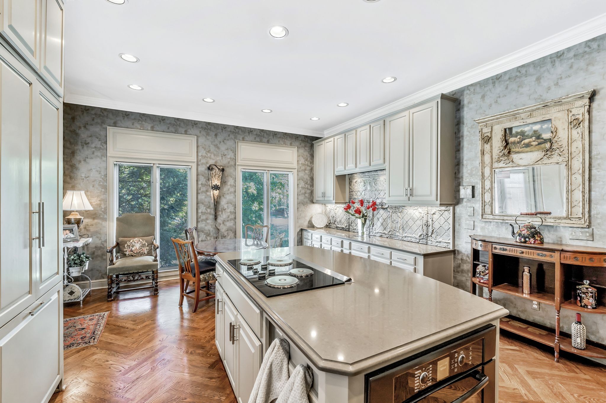 135 Abbottsford Property Photo 34