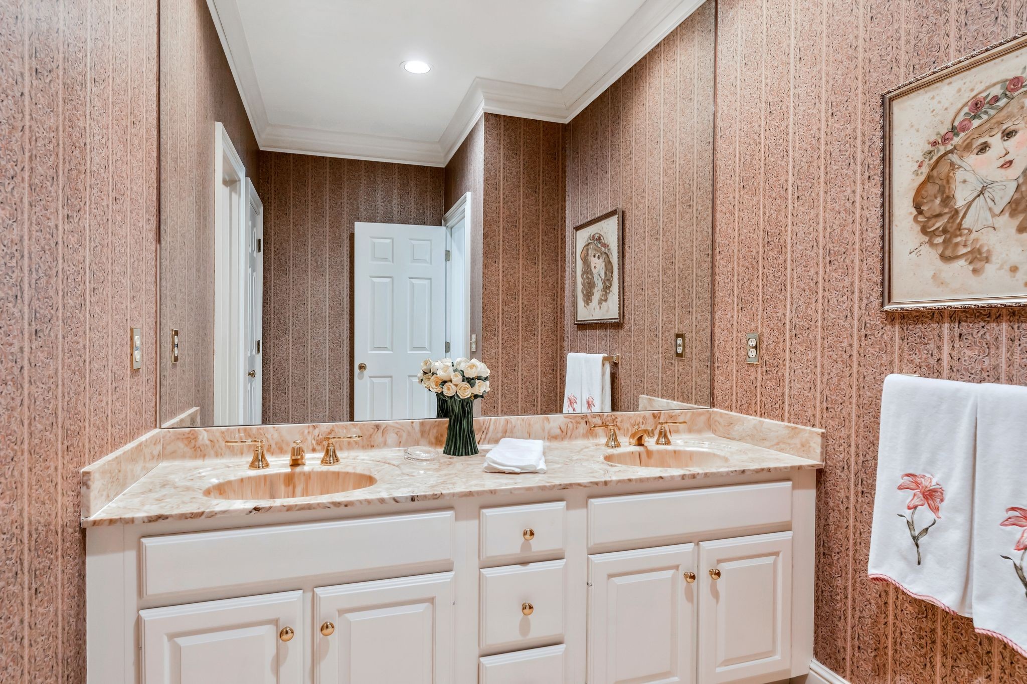 135 Abbottsford Property Photo 47