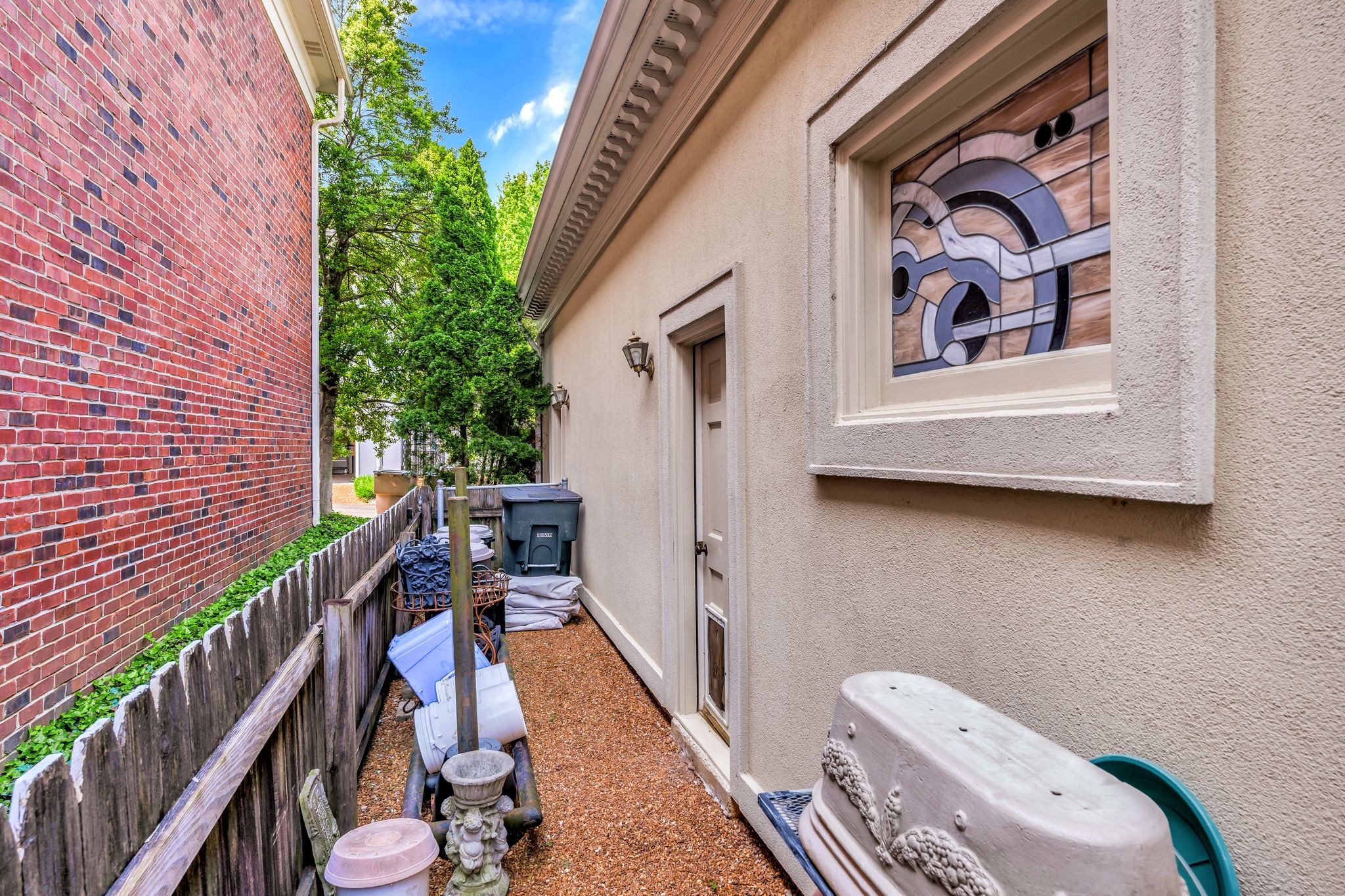 135 Abbottsford Property Photo 68