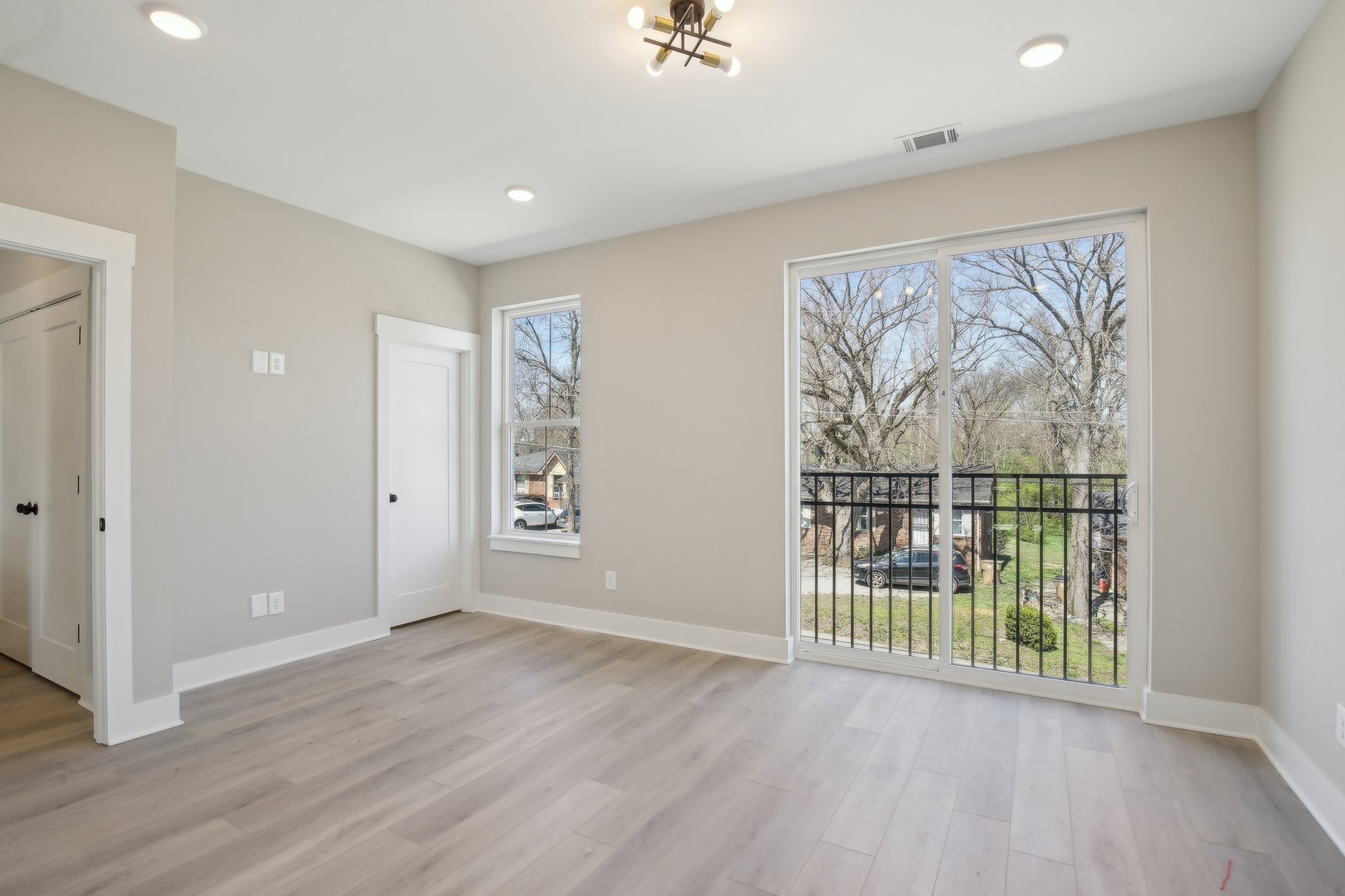 343 Archwood Dr Property Photo 40