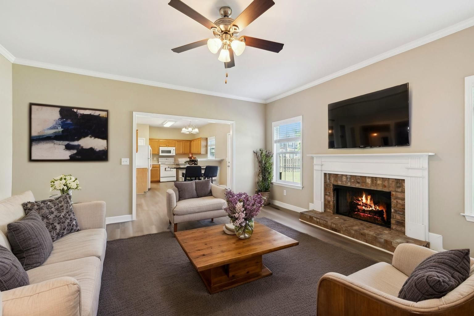 1030 Persimmon Dr Property Photo 3