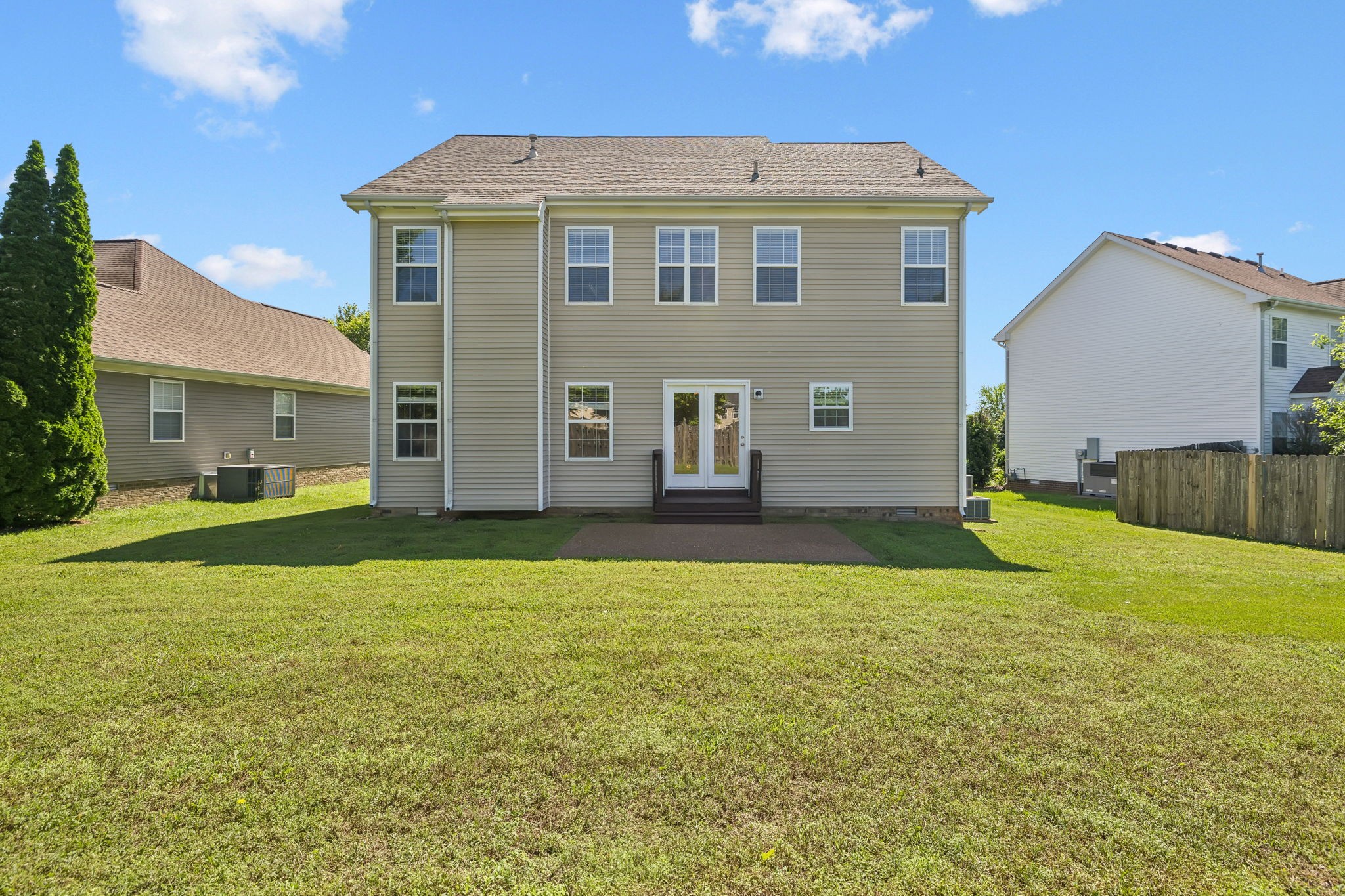1030 Persimmon Dr Property Photo 20