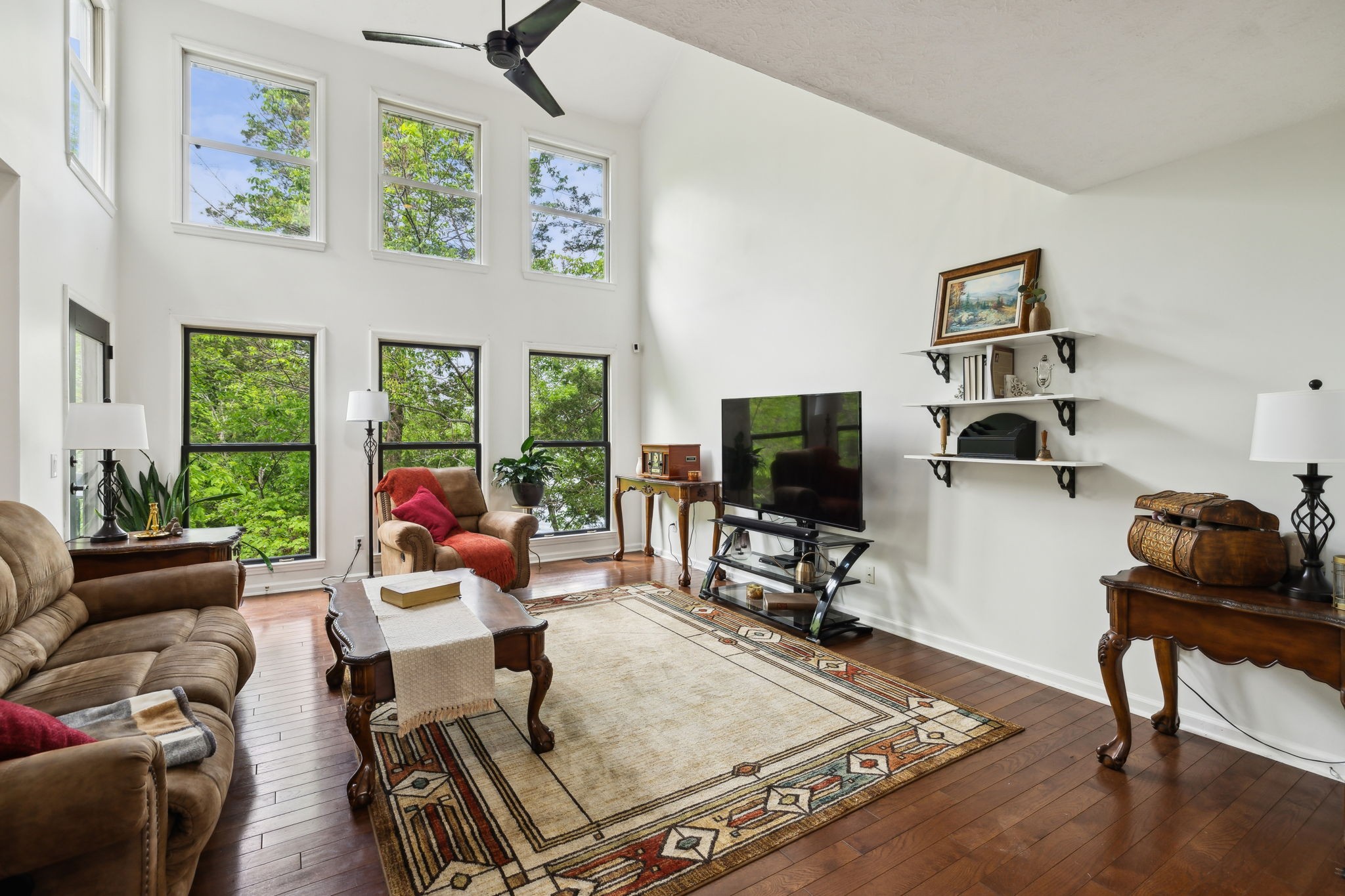 1111 Horseshoe Cv Property Photo 6