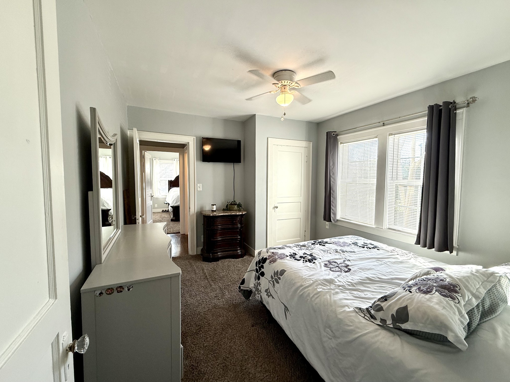 215 Thomas Ter Property Photo 15