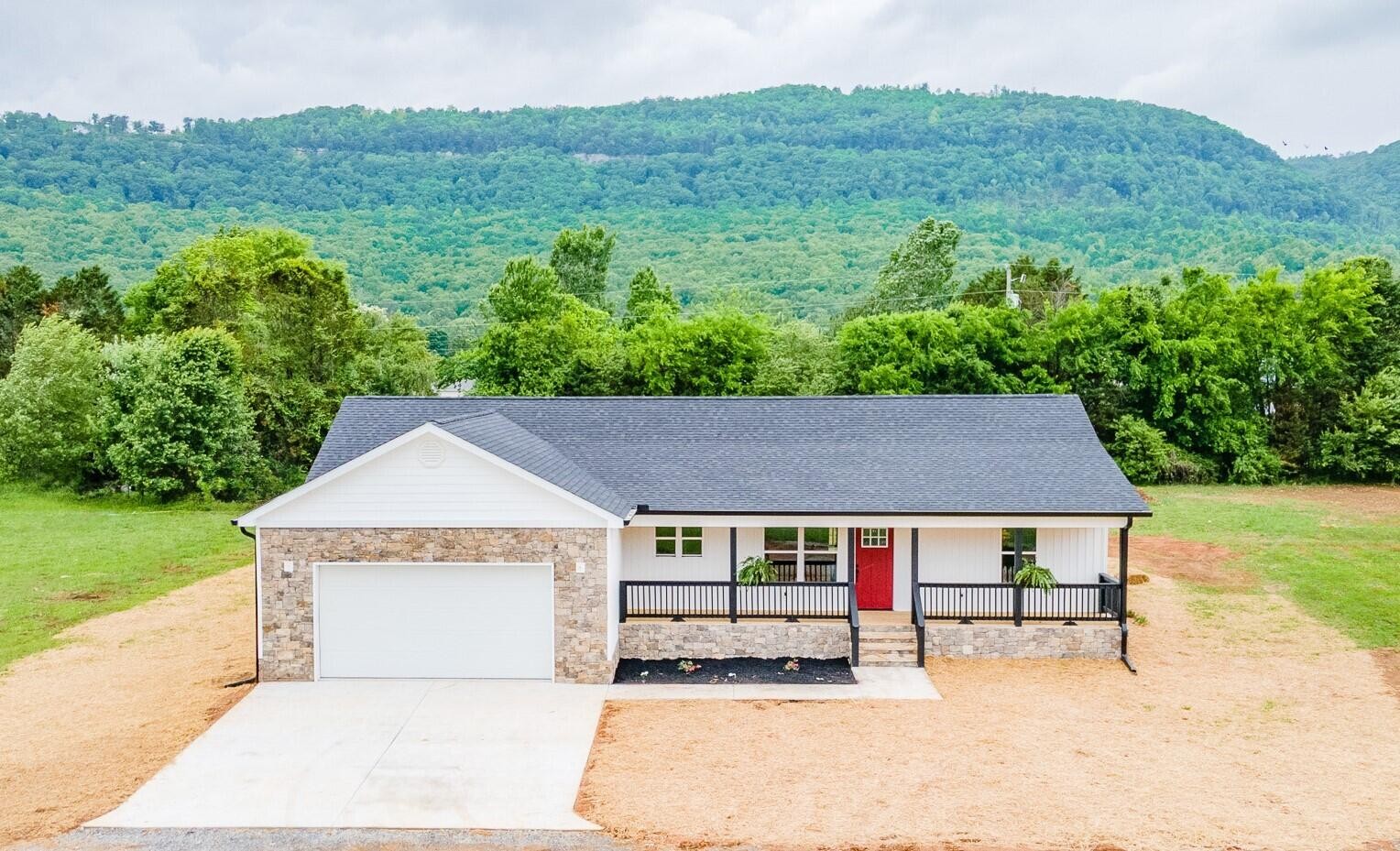 132 Galloway Airport Road Property Photo 1