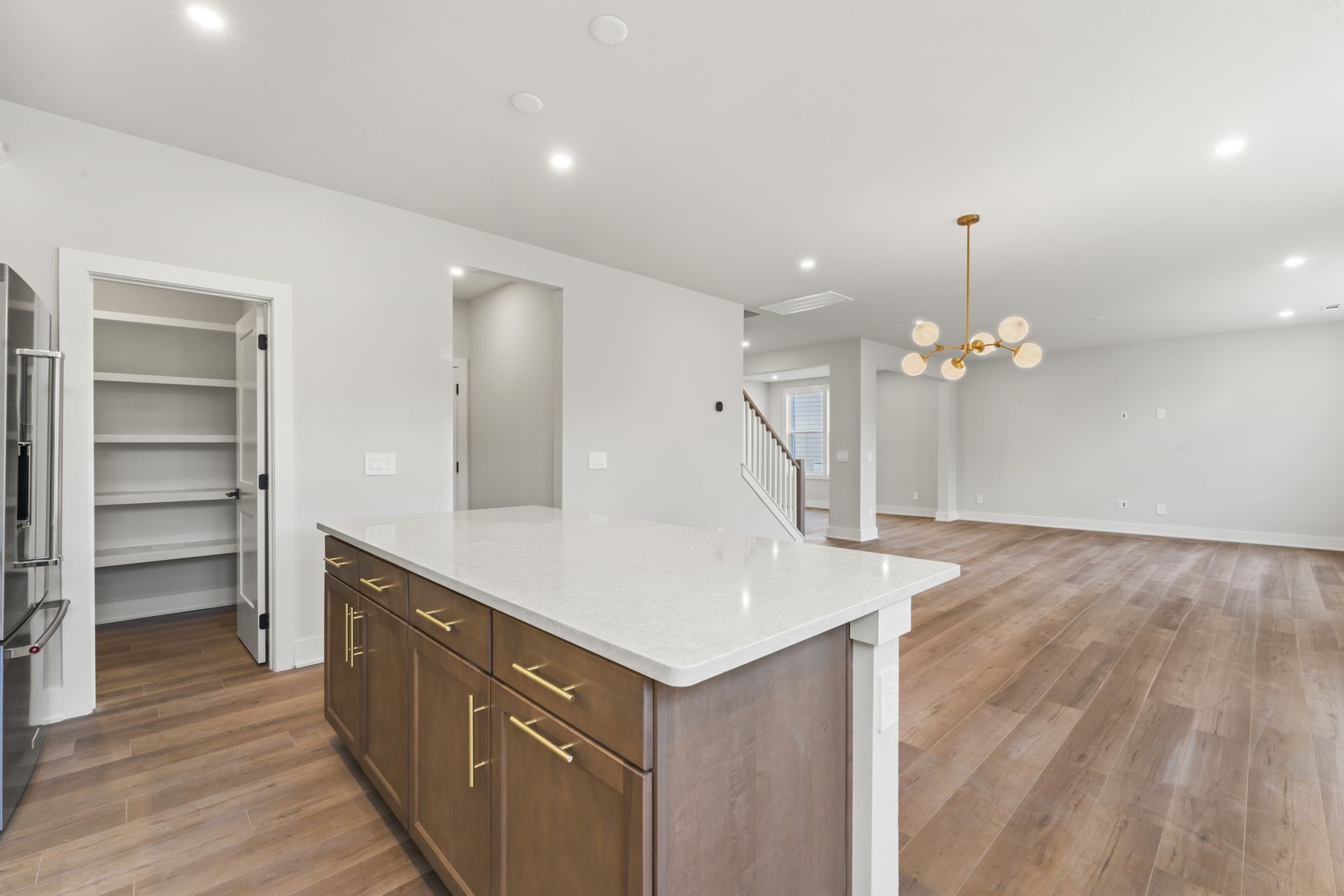 842 Silva Loop Property Photo 2